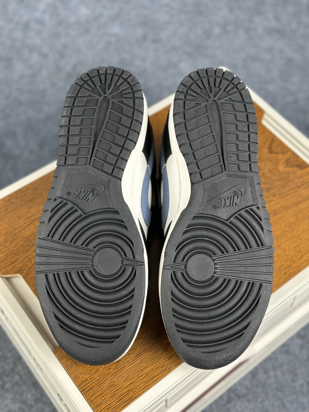 Nike SB Dunk Low 绑带低帮休闲滑板鞋 BB0620-122-Top High Quatity Cheap Sneakers Fashion Clothing Clothes Bags handbags Shoes of all Brand wholesale With The best Quality And Beautiful Price from China Factory Chinese suppliers wholesaler seller Nike SB Dunk Low 绑带低帮休闲滑板鞋 BB0620-122