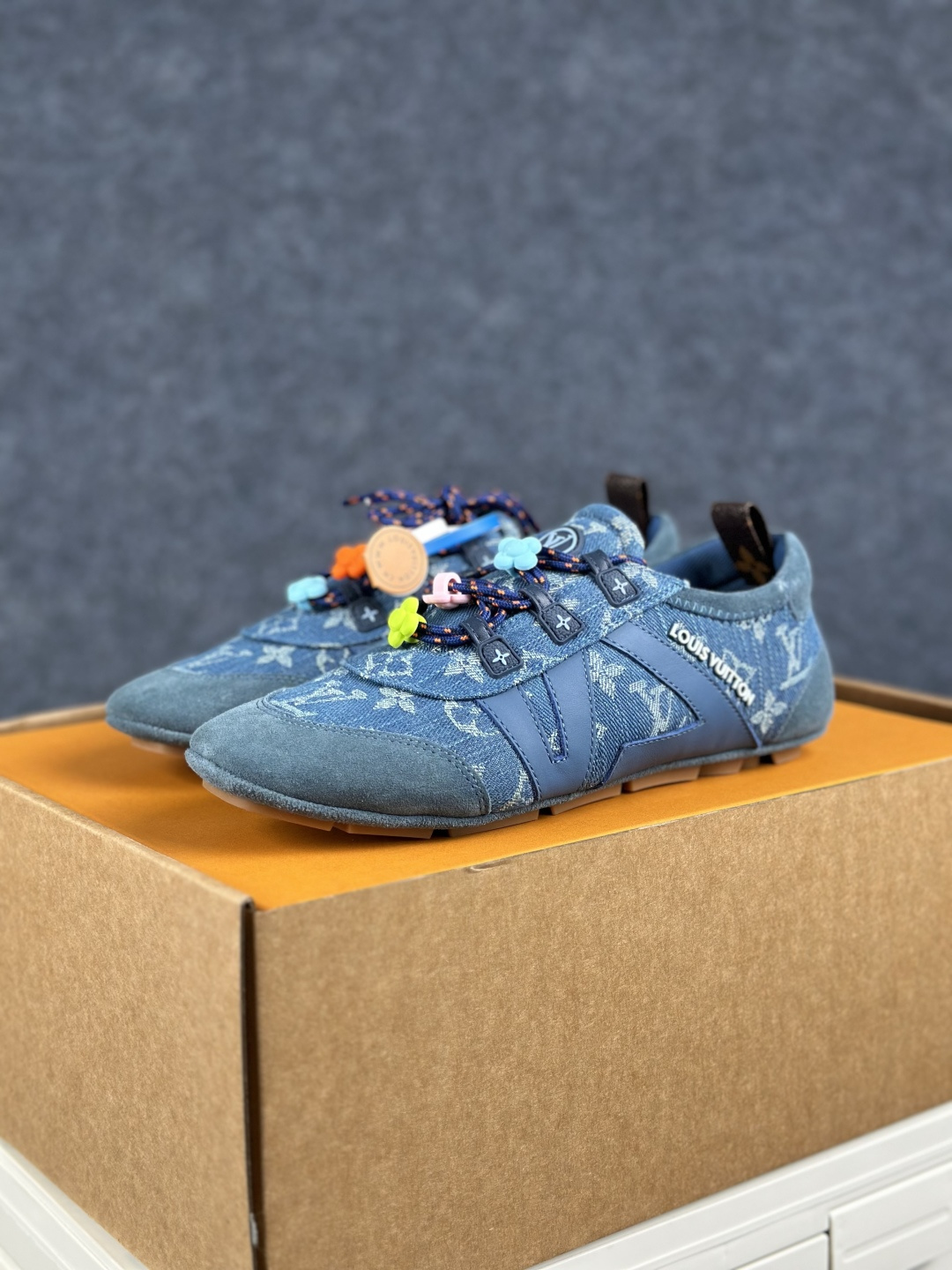 lv 最新Sneakerina系列 情侣款 玛丽珍 丹宁牛仔布 芭蕾运动鞋 德训鞋 休闲 平底鞋-Top High Quatity Cheap Sneakers Fashion Clothing Clothes Bags handbags Shoes of all Brand wholesale With The best Quality And Beautiful Price from China Factory Chinese suppliers wholesaler seller lv 最新Sneakerina系列 情侣款 玛丽珍 丹宁牛仔布 芭蕾运动鞋 德训鞋 休闲 平底鞋