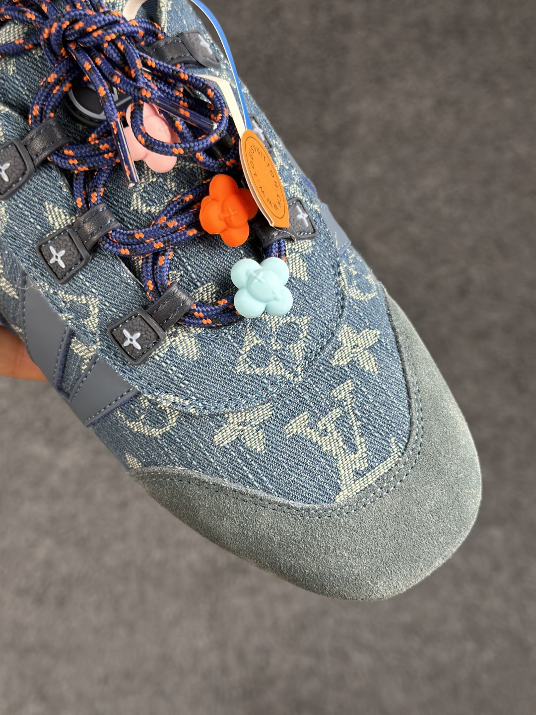 lv 最新Sneakerina系列 情侣款 玛丽珍 丹宁牛仔布 芭蕾运动鞋 德训鞋 休闲 平底鞋-Top High Quatity Cheap Sneakers Fashion Clothing Clothes Bags handbags Shoes of all Brand wholesale With The best Quality And Beautiful Price from China Factory Chinese suppliers wholesaler seller lv 最新Sneakerina系列 情侣款 玛丽珍 丹宁牛仔布 芭蕾运动鞋 德训鞋 休闲 平底鞋