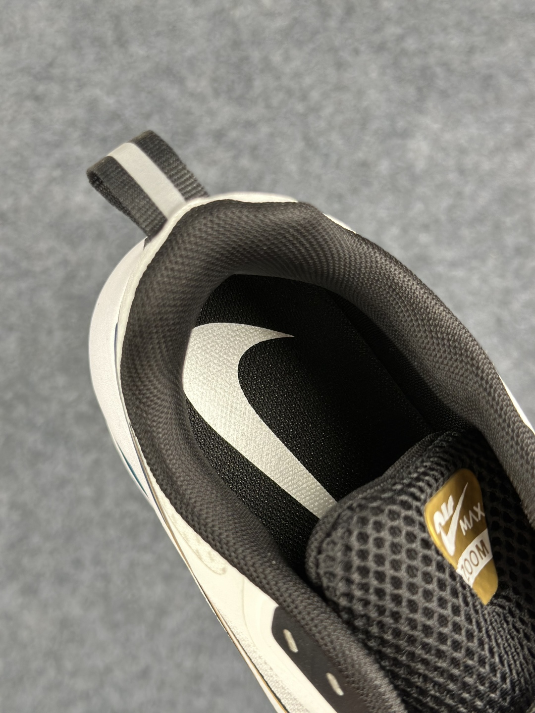 Nike Zoom Winflo 40 登月网面透气跑步鞋 DA9836-012-Top High Quatity Cheap Sneakers Fashion Clothing Clothes Bags handbags Shoes of all Brand wholesale With The best Quality And Beautiful Price from China Factory Chinese suppliers wholesaler seller Nike Zoom Winflo 40 登月网面透气跑步鞋 DA9836-012