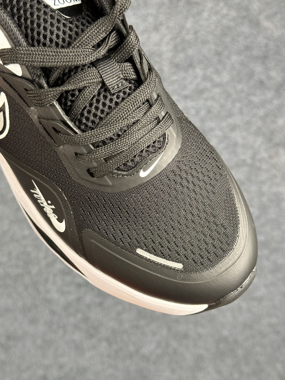 Nike Zoom Winflo 40 登月网面透气跑步鞋 DA9836-011-Top High Quatity Cheap Sneakers Fashion Clothing Clothes Bags handbags Shoes of all Brand wholesale With The best Quality And Beautiful Price from China Factory Chinese suppliers wholesaler seller Nike Zoom Winflo 40 登月网面透气跑步鞋 DA9836-011