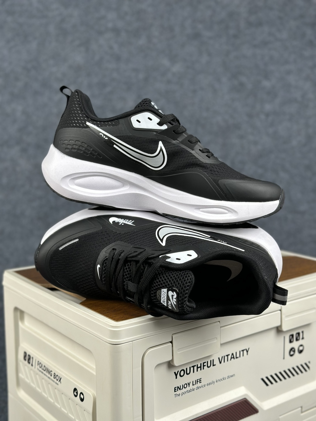 Nike Zoom Winflo 40 登月网面透气跑步鞋 DA9836-011-Top High Quatity Cheap Sneakers Fashion Clothing Clothes Bags handbags Shoes of all Brand wholesale With The best Quality And Beautiful Price from China Factory Chinese suppliers wholesaler seller Nike Zoom Winflo 40 登月网面透气跑步鞋 DA9836-011
