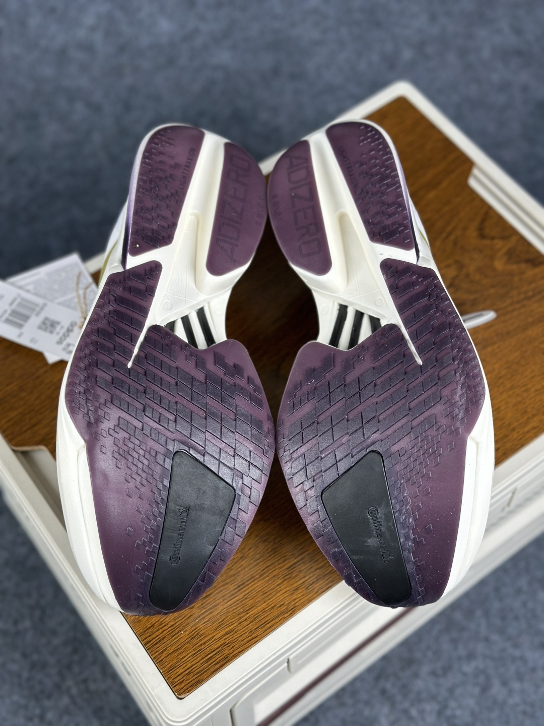 Adidas Adizero Adios Pro 4 阿迪马拉松跑鞋白橙 KH6359-Top High Quatity Cheap Sneakers Fashion Clothing Clothes Bags handbags Shoes of all Brand wholesale With The best Quality And Beautiful Price from China Factory Chinese suppliers wholesaler seller Adidas Adizero Adios Pro 4 阿迪马拉松跑鞋白橙 KH6359