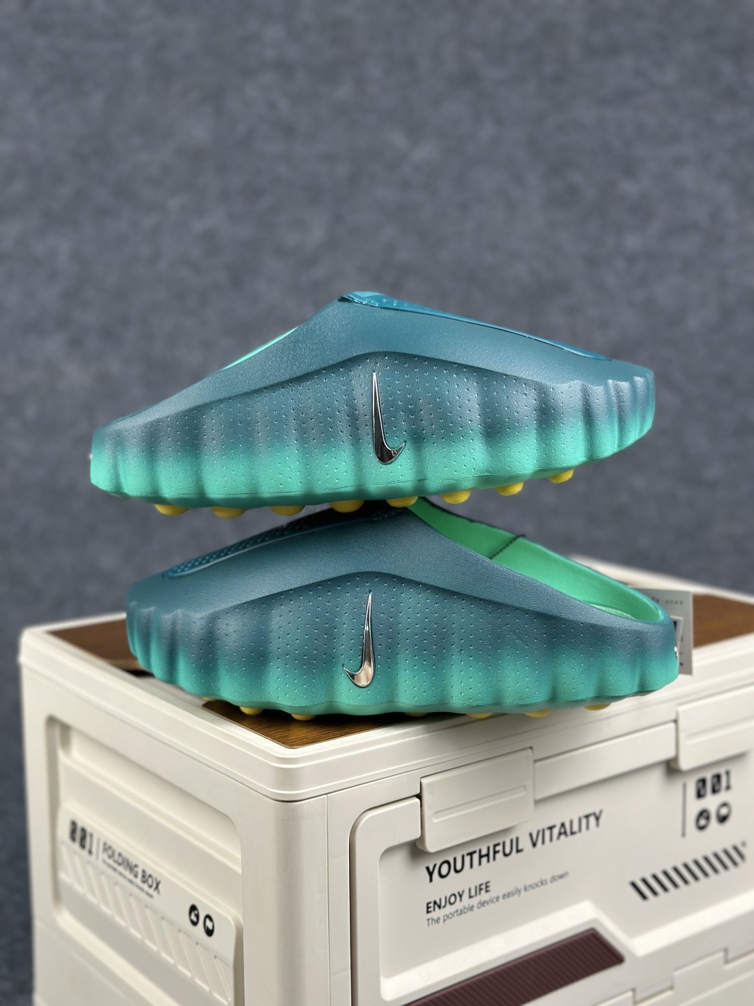 Nike Mind 001 神经科学足底按摩拖鞋 HQ4307-601 深红渐变-Top High Quatity Cheap Sneakers Fashion Clothing Clothes Bags handbags Shoes of all Brand wholesale With The best Quality And Beautiful Price from China Factory Chinese suppliers wholesaler seller Nike Mind 001 神经科学足底按摩拖鞋 HQ4307-601 深红渐变