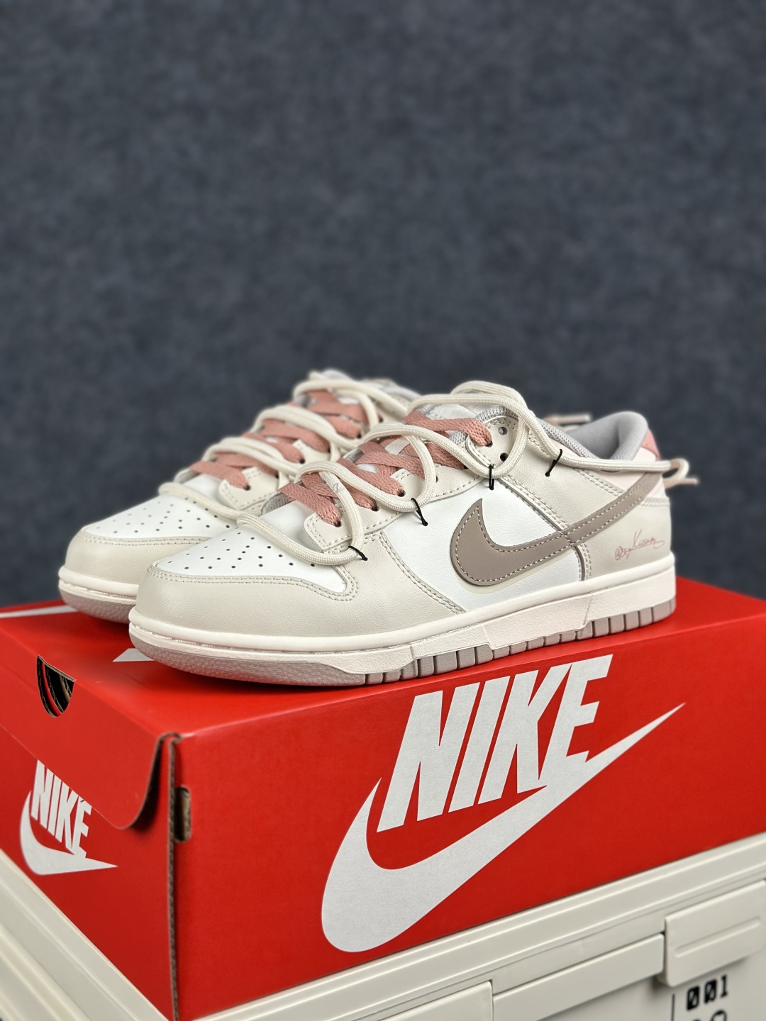 Nike SB Dunk Low 绑带低帮休闲滑板鞋 PG0510-057-Top High Quatity Cheap Sneakers Fashion Clothing Clothes Bags handbags Shoes of all Brand wholesale With The best Quality And Beautiful Price from China Factory Chinese suppliers wholesaler seller Nike SB Dunk Low 绑带低帮休闲滑板鞋 PG0510-057