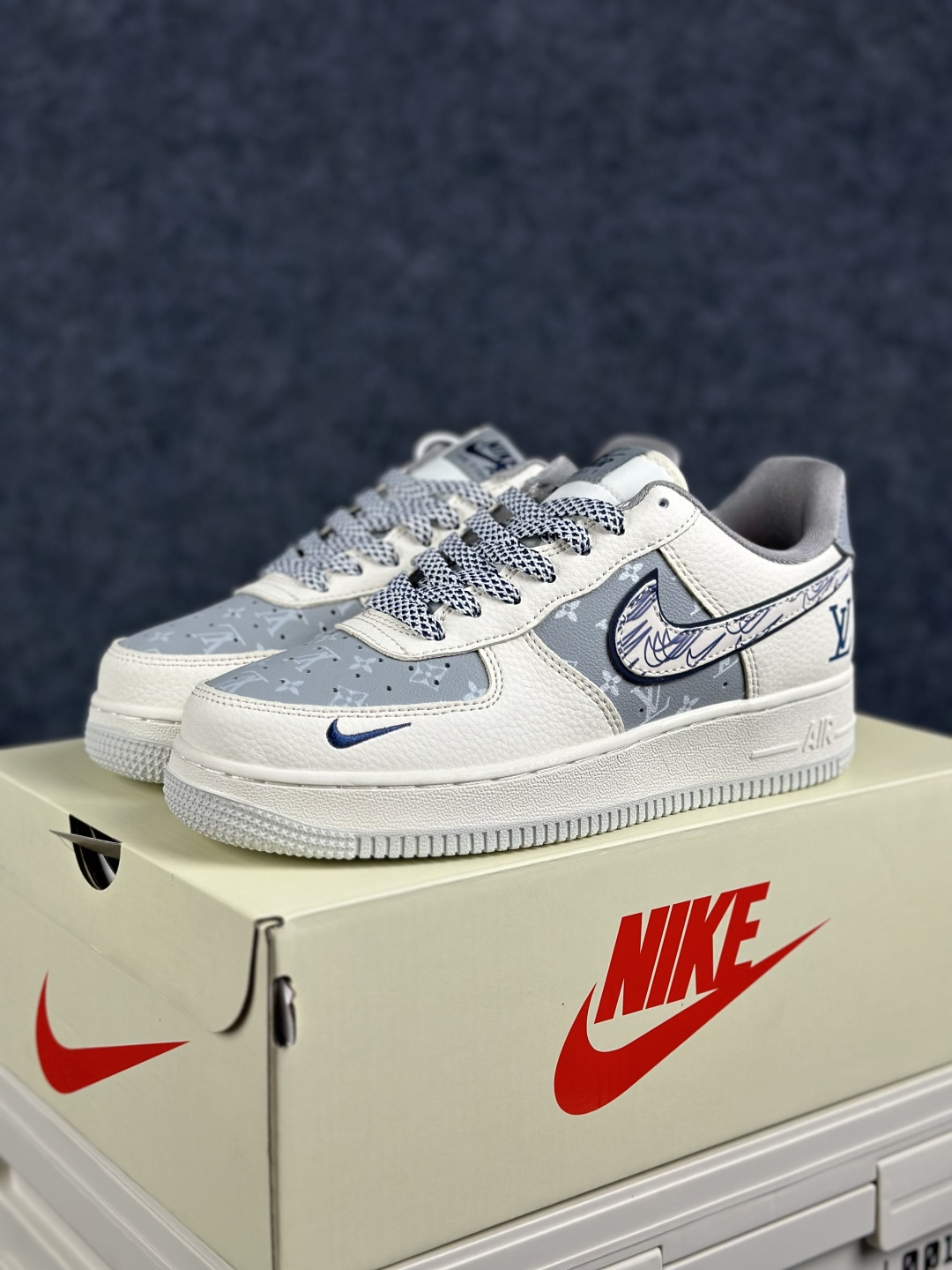 Nike Air Force 1'07 Low 联名款 空军一号低帮休闲板鞋 SS1979-015-Top High Quatity Cheap Sneakers Fashion Clothing Clothes Bags handbags Shoes of all Brand wholesale With The best Quality And Beautiful Price from China Factory Chinese suppliers wholesaler seller Nike Air Force 1'07 Low 联名款 空军一号低帮休闲板鞋 SS1979-015