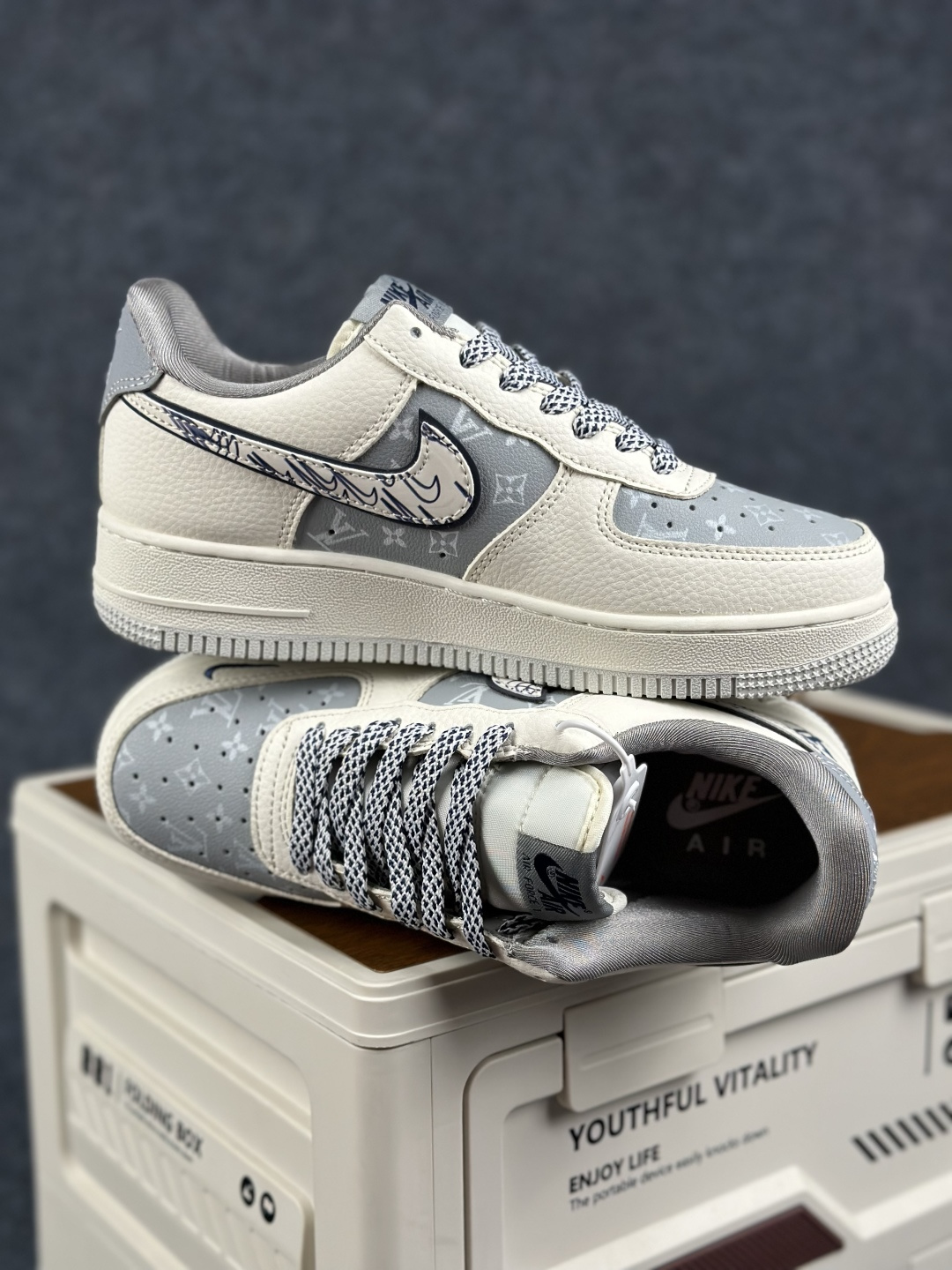 Nike Air Force 1'07 Low 联名款 空军一号低帮休闲板鞋 SS1979-015-Top High Quatity Cheap Sneakers Fashion Clothing Clothes Bags handbags Shoes of all Brand wholesale With The best Quality And Beautiful Price from China Factory Chinese suppliers wholesaler seller Nike Air Force 1'07 Low 联名款 空军一号低帮休闲板鞋 SS1979-015