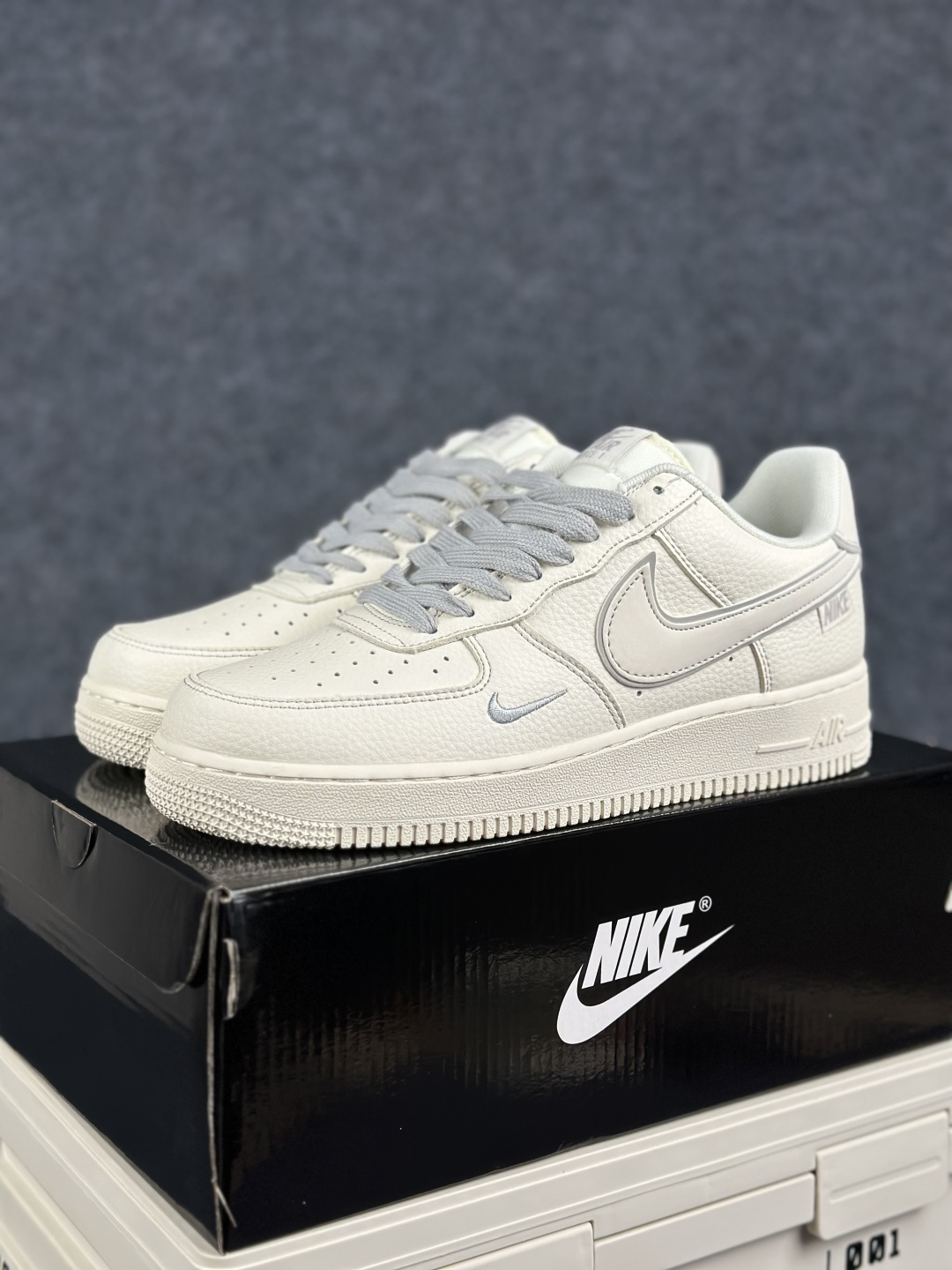 Nike Air Force 1'07 Low 联名款 空军一号低帮休闲板鞋 DN9688-120-Top High Quatity Cheap Sneakers Fashion Clothing Clothes Bags handbags Shoes of all Brand wholesale With The best Quality And Beautiful Price from China Factory Chinese suppliers wholesaler seller Nike Air Force 1'07 Low 联名款 空军一号低帮休闲板鞋 DN9688-120