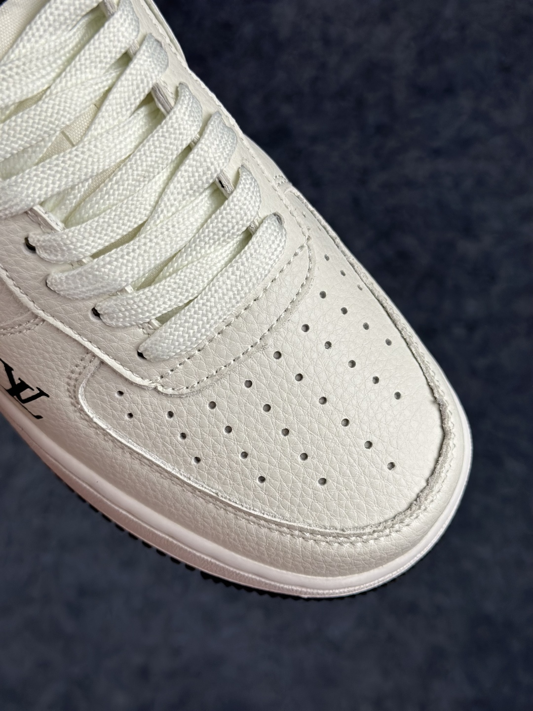 Nike Air Force 1'07 Low 联名款 空军一号低帮休闲板鞋 WY0655-104-Top High Quatity Cheap Sneakers Fashion Clothing Clothes Bags handbags Shoes of all Brand wholesale With The best Quality And Beautiful Price from China Factory Chinese suppliers wholesaler seller Nike Air Force 1'07 Low 联名款 空军一号低帮休闲板鞋 WY0655-104