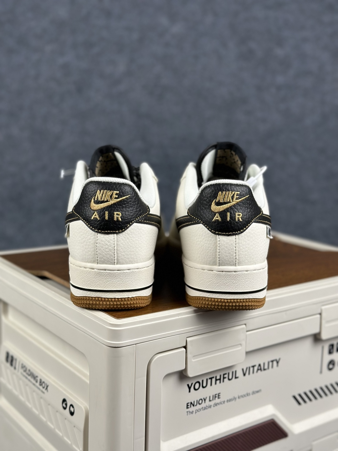 Nike Air Force 1'07 Low 联名款 空军一号低帮休闲板鞋 DN9688-115-Top High Quatity Cheap Sneakers Fashion Clothing Clothes Bags handbags Shoes of all Brand wholesale With The best Quality And Beautiful Price from China Factory Chinese suppliers wholesaler seller Nike Air Force 1'07 Low 联名款 空军一号低帮休闲板鞋 DN9688-115
