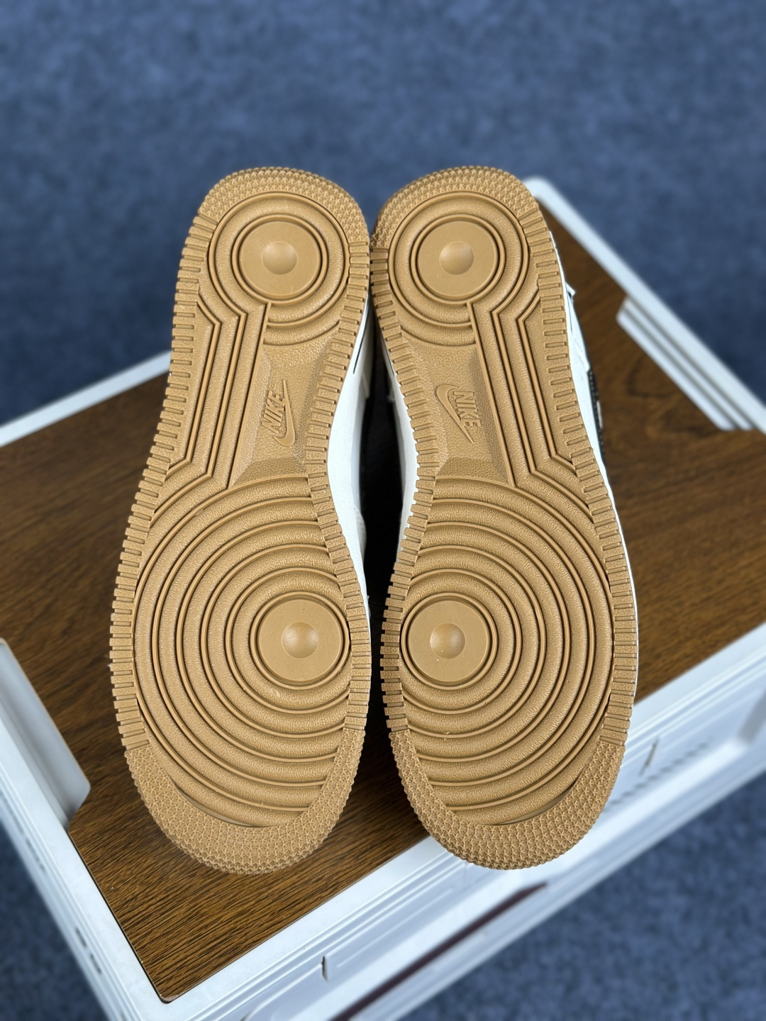 Nike Air Force 1'07 Low 联名款 空军一号低帮休闲板鞋 DN9688-115-Top High Quatity Cheap Sneakers Fashion Clothing Clothes Bags handbags Shoes of all Brand wholesale With The best Quality And Beautiful Price from China Factory Chinese suppliers wholesaler seller Nike Air Force 1'07 Low 联名款 空军一号低帮休闲板鞋 DN9688-115