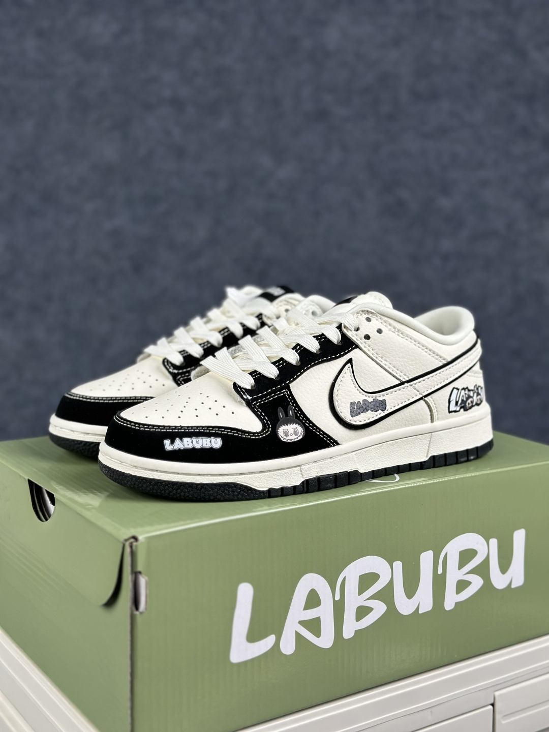 Nike Dunk Low Retro “DIY高端定制” 耐克低帮休闲运动板鞋滑板鞋 DS6608-010-Top High Quatity Cheap Sneakers Fashion Clothing Clothes Bags handbags Shoes of all Brand wholesale With The best Quality And Beautiful Price from China Factory Chinese suppliers wholesaler seller Nike Dunk Low Retro “DIY高端定制” 耐克低帮休闲运动板鞋滑板鞋 DS6608-010