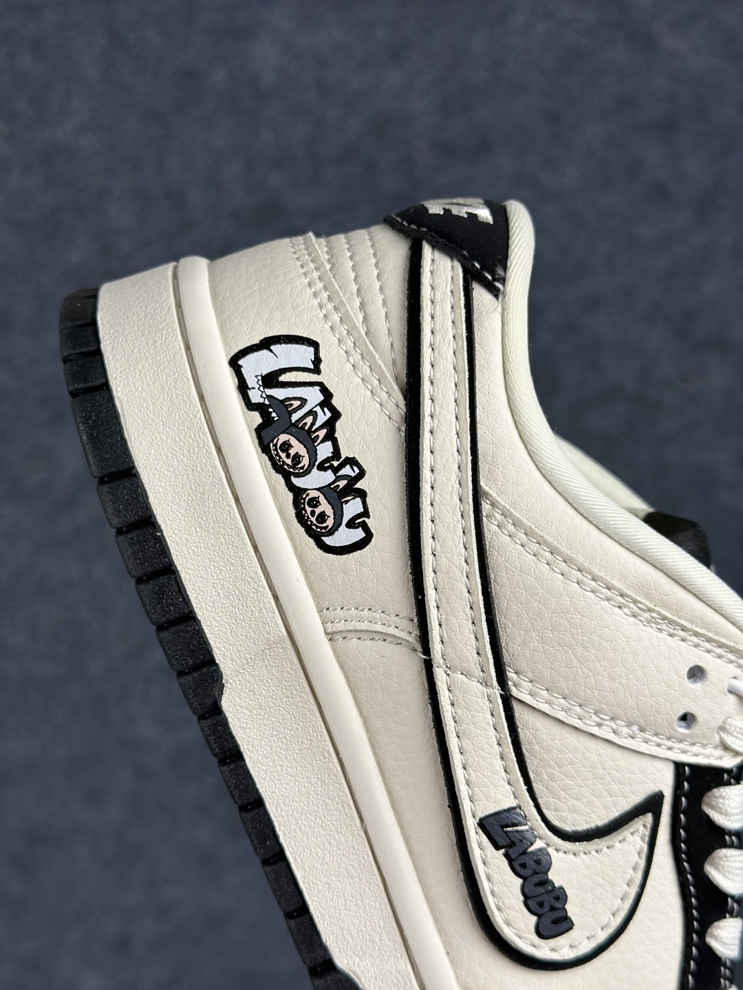 Nike Dunk Low Retro “DIY高端定制” 耐克低帮休闲运动板鞋滑板鞋 DS6608-010-Top High Quatity Cheap Sneakers Fashion Clothing Clothes Bags handbags Shoes of all Brand wholesale With The best Quality And Beautiful Price from China Factory Chinese suppliers wholesaler seller Nike Dunk Low Retro “DIY高端定制” 耐克低帮休闲运动板鞋滑板鞋 DS6608-010