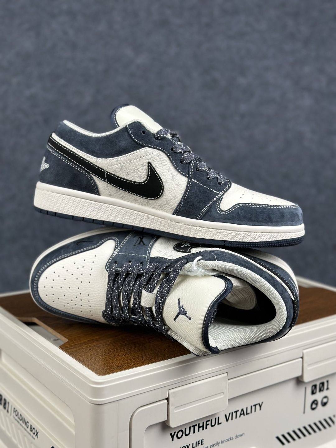 Nike Air Jordan 1 x lv联名 乔一‘DIY’定制 耐克 低帮文化篮球鞋 KG6669-F57-Top High Quatity Cheap Sneakers Fashion Clothing Clothes Bags handbags Shoes of all Brand wholesale With The best Quality And Beautiful Price from China Factory Chinese suppliers wholesaler seller Nike Air Jordan 1 x lv联名 乔一‘DIY’定制 耐克 低帮文化篮球鞋 KG6669-F57