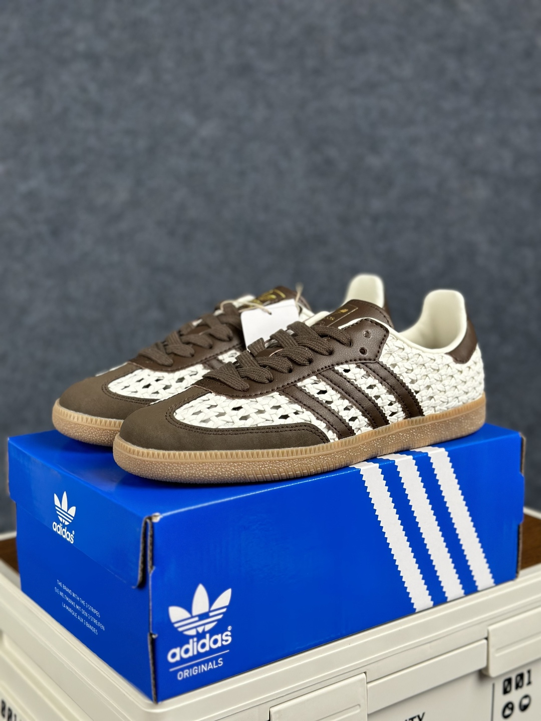 HZ版Adidas Originals Samba 阿迪达斯三叶草 桑巴舞系列绅士德训足球风百搭低帮休闲运动板鞋 IH9373-Top High Quatity Cheap Sneakers Fashion Clothing Clothes Bags handbags Shoes of all Brand wholesale With The best Quality And Beautiful Price from China Factory Chinese suppliers wholesaler seller HZ版Adidas Originals Samba 阿迪达斯三叶草 桑巴舞系列绅士德训足球风百搭低帮休闲运动板鞋 IH9373