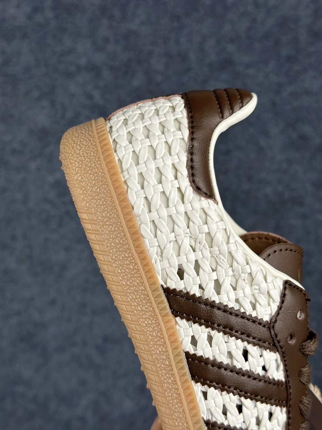 HZ版Adidas Originals Samba 阿迪达斯三叶草 桑巴舞系列绅士德训足球风百搭低帮休闲运动板鞋 IH9373-Top High Quatity Cheap Sneakers Fashion Clothing Clothes Bags handbags Shoes of all Brand wholesale With The best Quality And Beautiful Price from China Factory Chinese suppliers wholesaler seller HZ版Adidas Originals Samba 阿迪达斯三叶草 桑巴舞系列绅士德训足球风百搭低帮休闲运动板鞋 IH9373