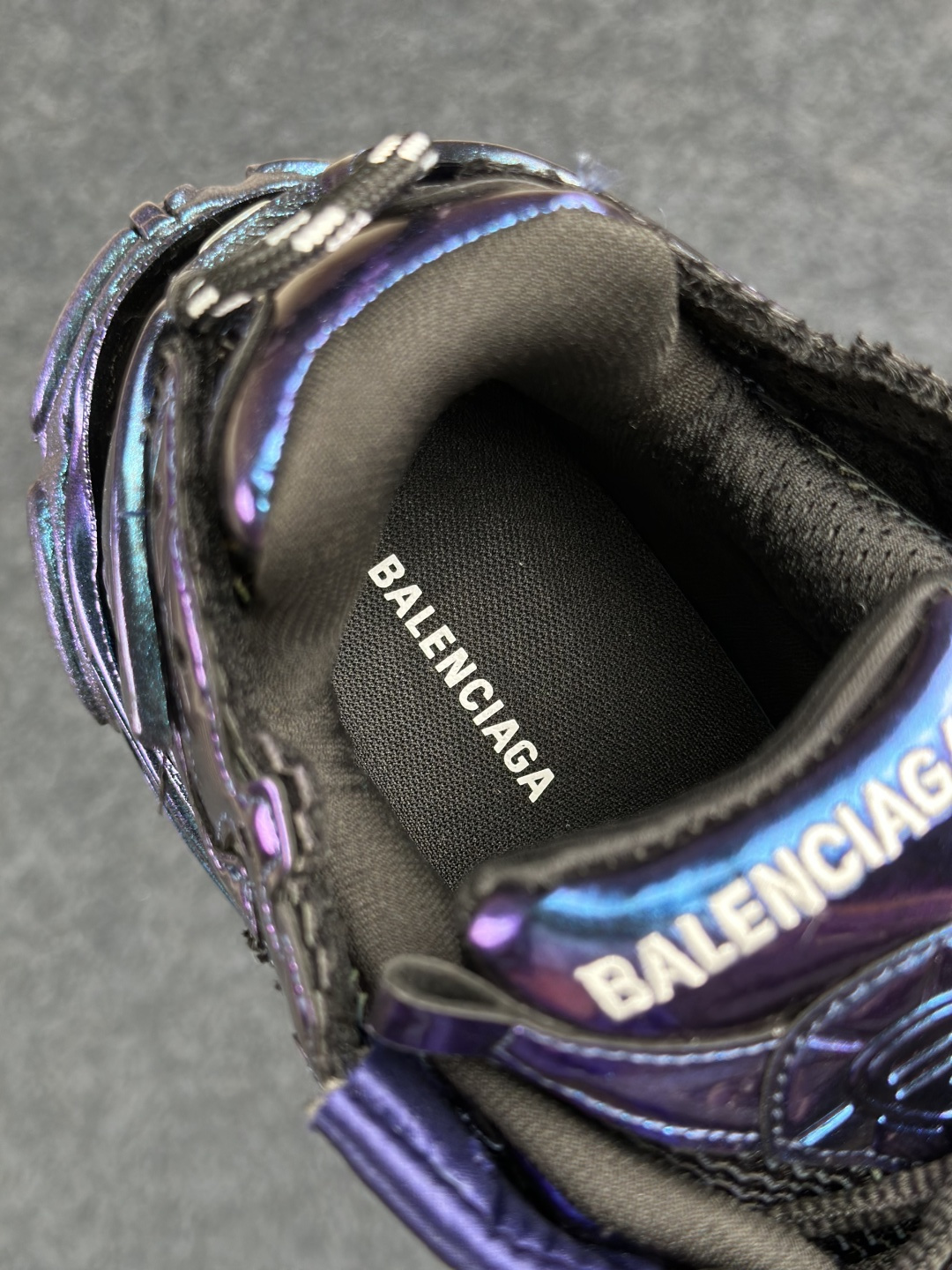 OK扫描版本 纯原版本 7.5代 资讯 新款BALENCIAGA 巴黎世家-Runner是通过溢胶做旧缝线等细节-Top High Quatity Cheap Sneakers Fashion Clothing Clothes Bags handbags Shoes of all Brand wholesale With The best Quality And Beautiful Price from China Factory Chinese suppliers wholesaler seller OK扫描版本 纯原版本 7.5代 资讯 新款BALENCIAGA 巴黎世家-Runner是通过溢胶做旧缝线等细节