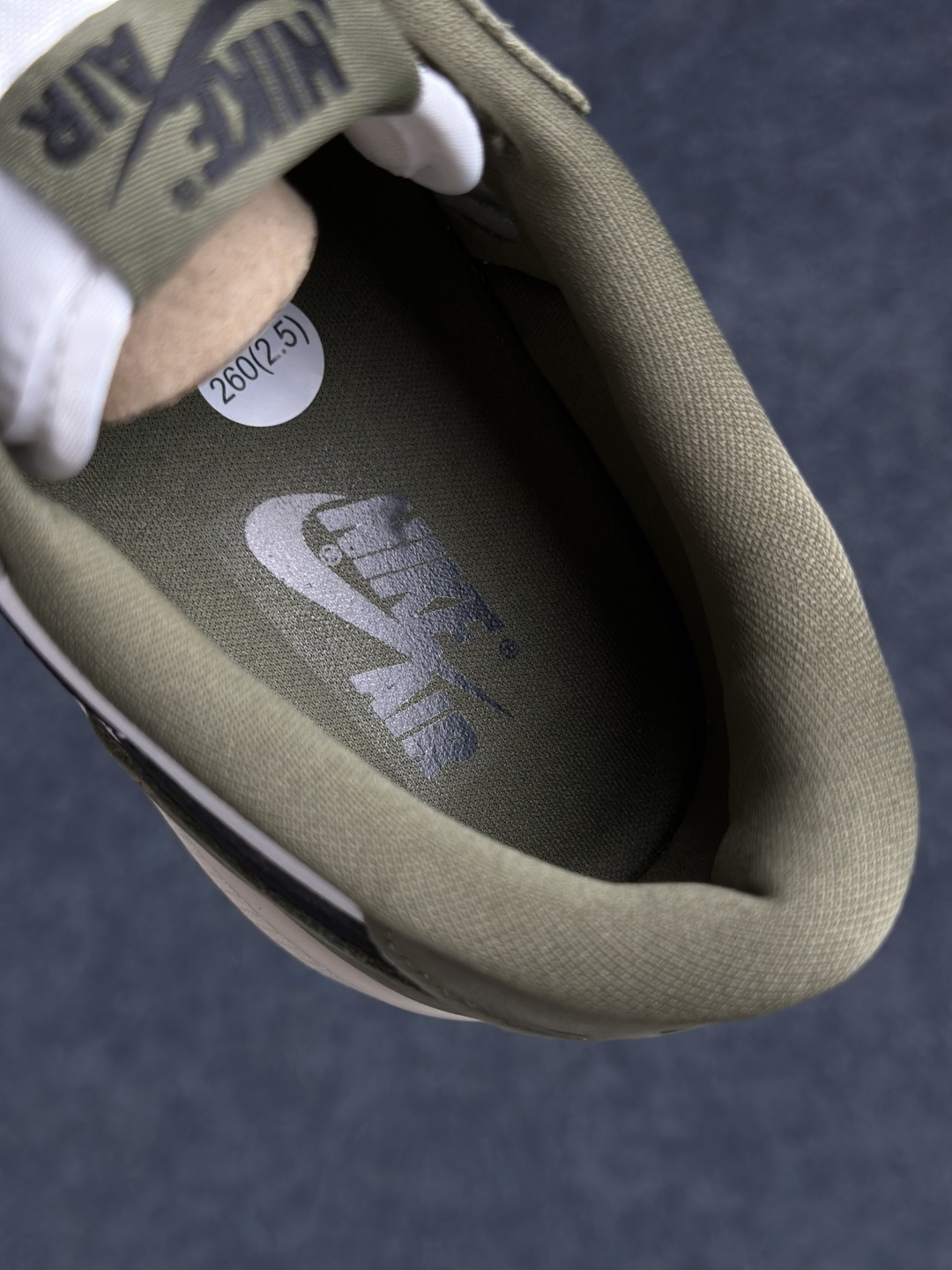 AJ1Low低帮OG系列 小倒钩磨砂皮橄榄绿 白绿 Jordan Air Jordan 1 RETRO LOW HQ6998-200-Top High Quatity Cheap Sneakers Fashion Clothing Clothes Bags handbags Shoes of all Brand wholesale With The best Quality And Beautiful Price from China Factory Chinese suppliers wholesaler seller AJ1Low低帮OG系列 小倒钩磨砂皮橄榄绿 白绿 Jordan Air Jordan 1 RETRO LOW HQ6998-200