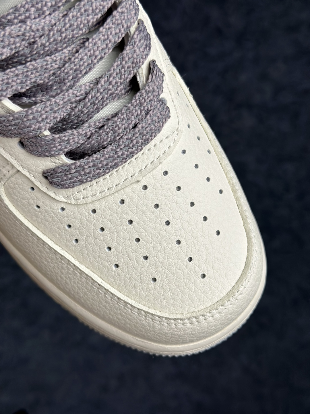 Nike Air Force 1'07 Low 联名款 空军一号低帮休闲板鞋 JP8028-107-Top High Quatity Cheap Sneakers Fashion Clothing Clothes Bags handbags Shoes of all Brand wholesale With The best Quality And Beautiful Price from China Factory Chinese suppliers wholesaler seller Nike Air Force 1'07 Low 联名款 空军一号低帮休闲板鞋 JP8028-107