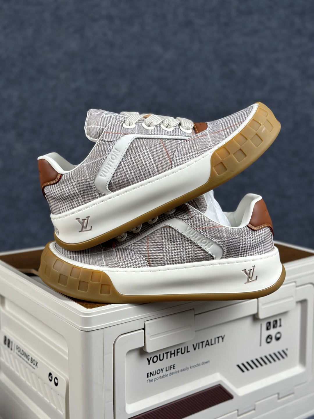 LOUIS VUITTON x The Darjeeling 联名款 Tilted 小牛皮 徽标 圆头系带 低帮 板鞋 男款 米色