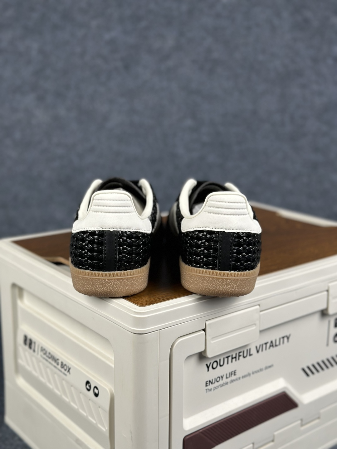 HZ版Adidas Originals Samba 阿迪达斯三叶草 桑巴舞系列绅士德训足球风百搭低帮休闲运动板鞋 HQ9282-Top High Quatity Cheap Sneakers Fashion Clothing Clothes Bags handbags Shoes of all Brand wholesale With The best Quality And Beautiful Price from China Factory Chinese suppliers wholesaler seller HZ版Adidas Originals Samba 阿迪达斯三叶草 桑巴舞系列绅士德训足球风百搭低帮休闲运动板鞋 HQ9282