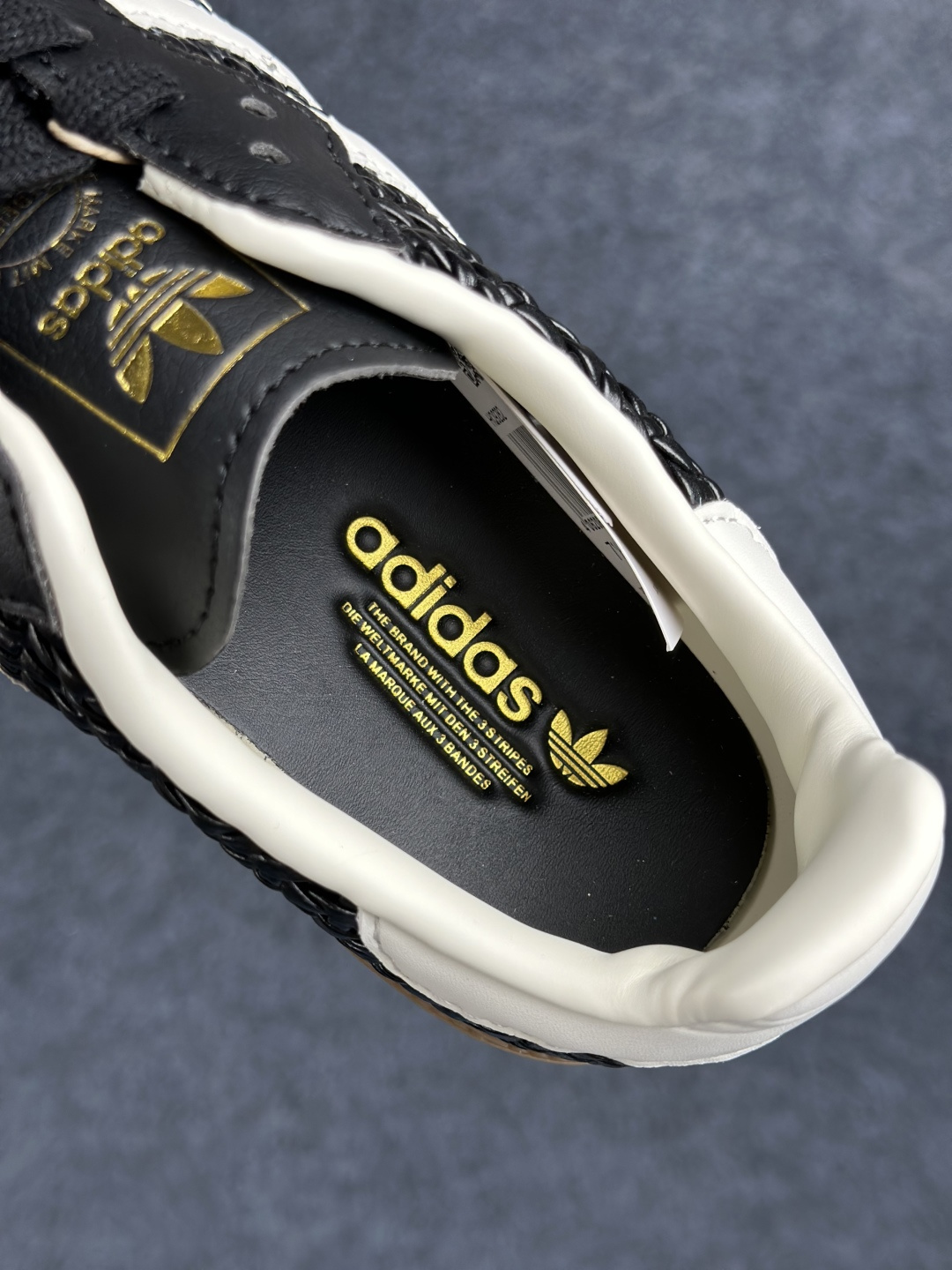HZ版Adidas Originals Samba 阿迪达斯三叶草 桑巴舞系列绅士德训足球风百搭低帮休闲运动板鞋 HQ9282-Top High Quatity Cheap Sneakers Fashion Clothing Clothes Bags handbags Shoes of all Brand wholesale With The best Quality And Beautiful Price from China Factory Chinese suppliers wholesaler seller HZ版Adidas Originals Samba 阿迪达斯三叶草 桑巴舞系列绅士德训足球风百搭低帮休闲运动板鞋 HQ9282