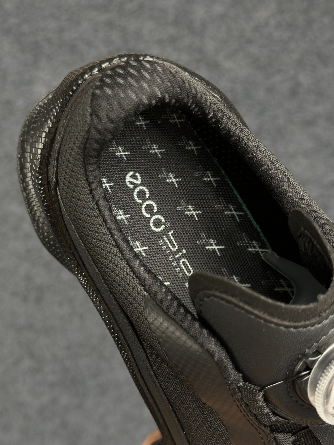 ECCO爱步男士休闲运动鞋 缓震透气跑步鞋 BIOM2.0系列新款 803664 ECCO爱步男士休闲运动鞋 缓震透气跑步鞋 BIOM2.0系列新款 803664