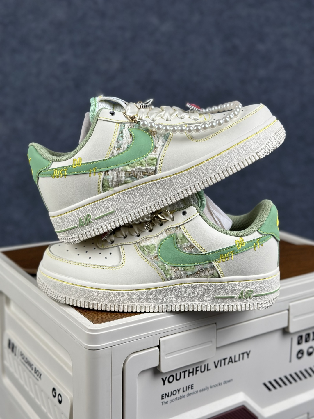 Nike Air Force 1'07 Low ”Jade Pearl Canvas” 手绘涂鸦 青珠画境 空军一号低帮休闲板鞋 FJ7740-111