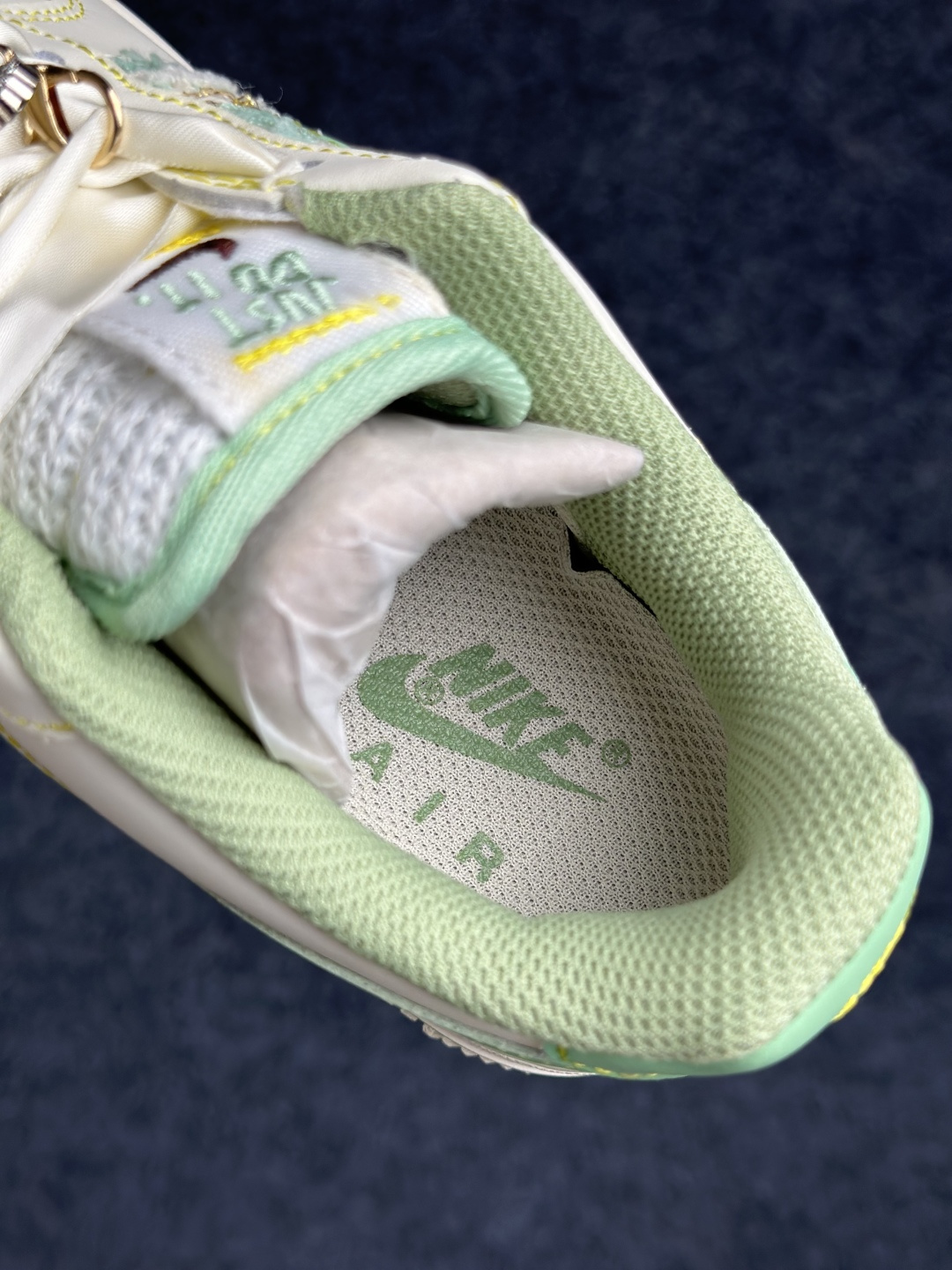 Nike Air Force 1'07 Low ”Jade Pearl Canvas” 手绘涂鸦 青珠画境 空军一号低帮休闲板鞋 FJ7740-111