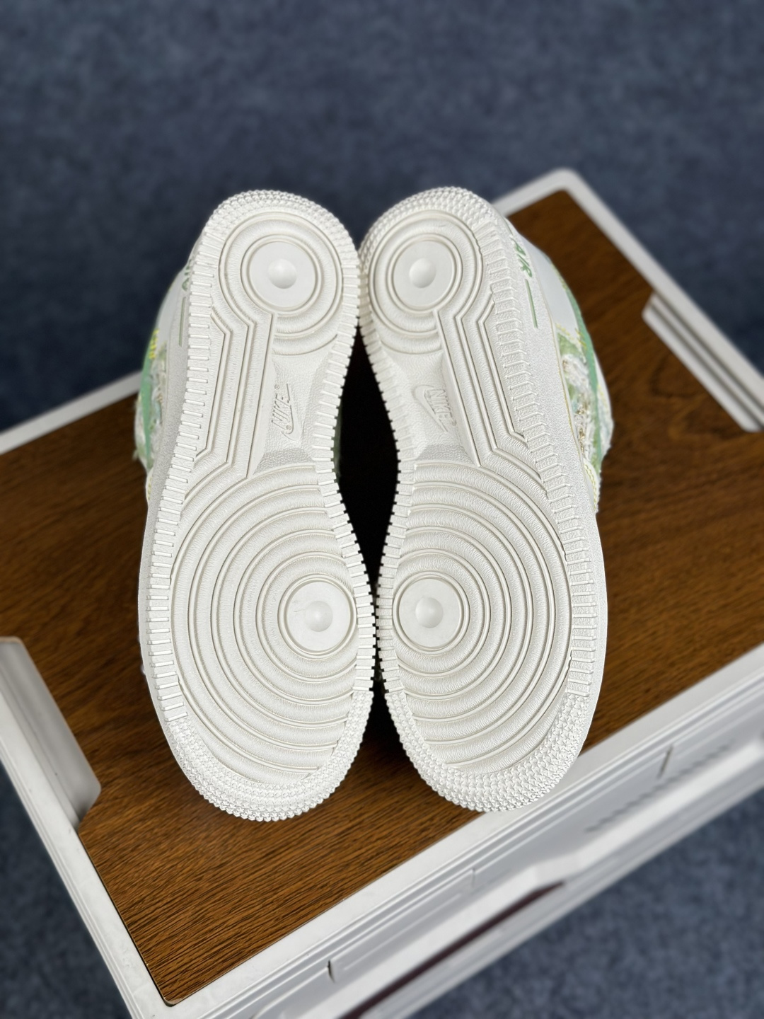 Nike Air Force 1'07 Low ”Jade Pearl Canvas” 手绘涂鸦 青珠画境 空军一号低帮休闲板鞋 FJ7740-111