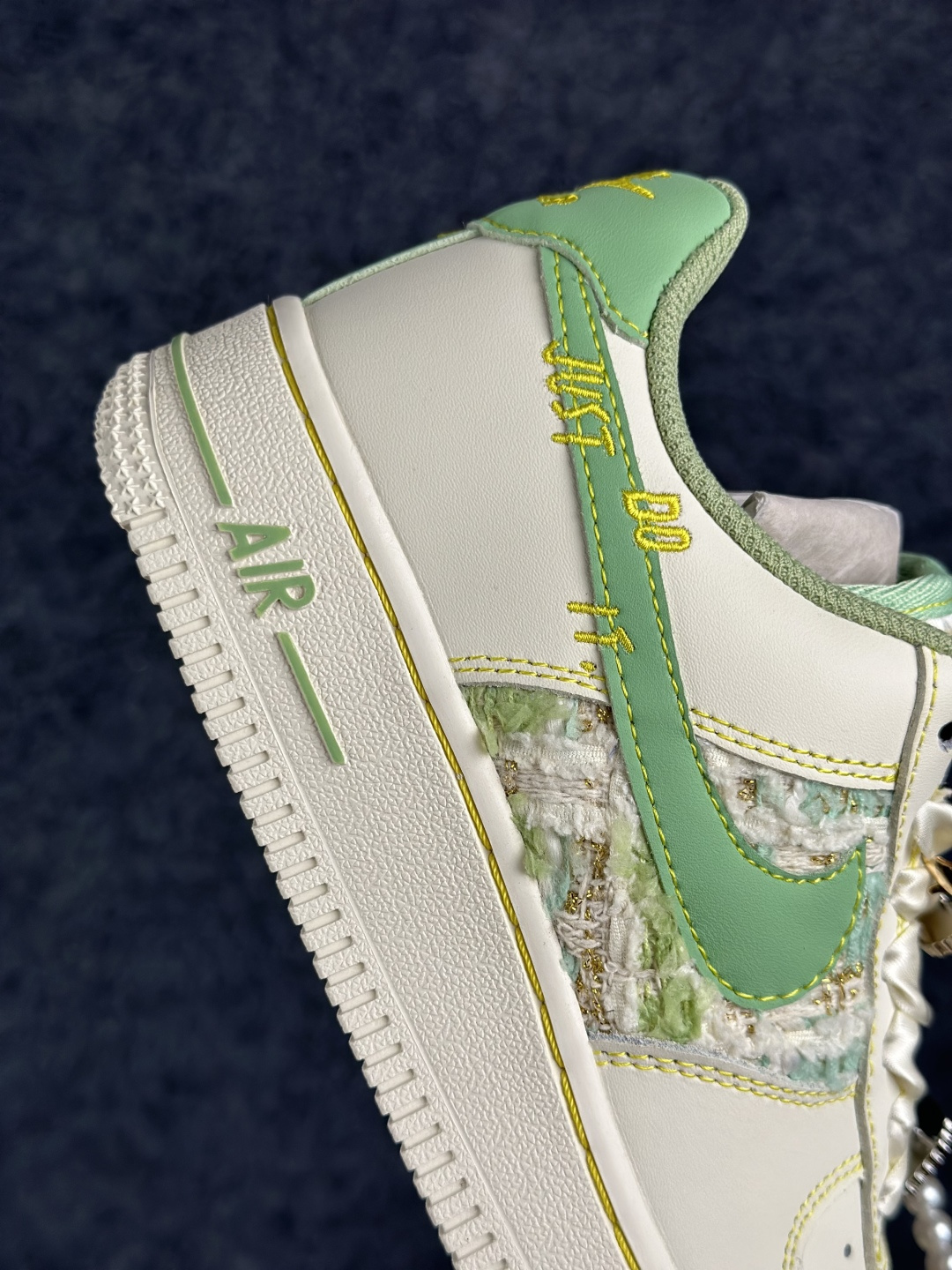 Nike Air Force 1'07 Low ”Jade Pearl Canvas” 手绘涂鸦 青珠画境 空军一号低帮休闲板鞋 FJ7740-111
