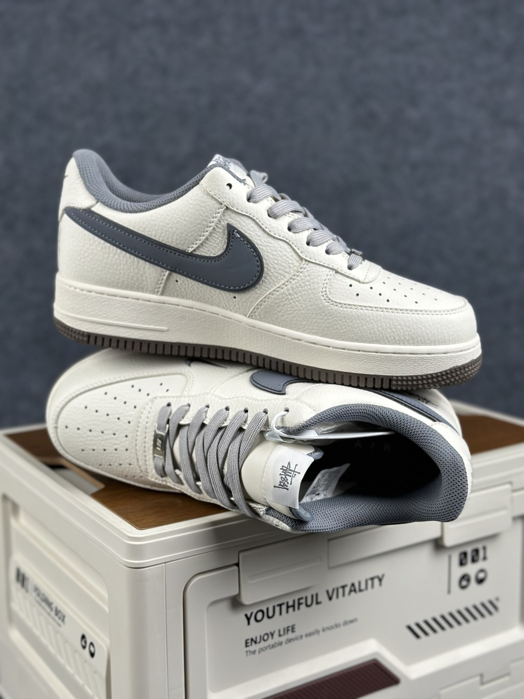 Nike Air Force 1'07 Low 联名款 空军一号低帮休闲板鞋 MM3399-827