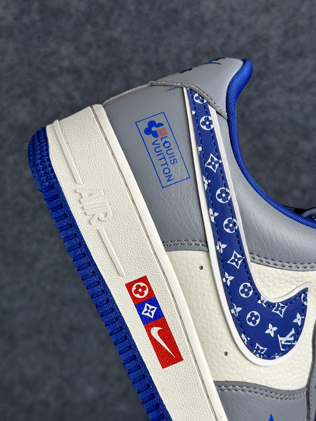 Nike Air Force 1'07 Low 联名款 空军一号低帮休闲板鞋 WY0655-106 Nike Air Force 1'07 Low 联名款 空军一号低帮休闲板鞋 WY0655-106