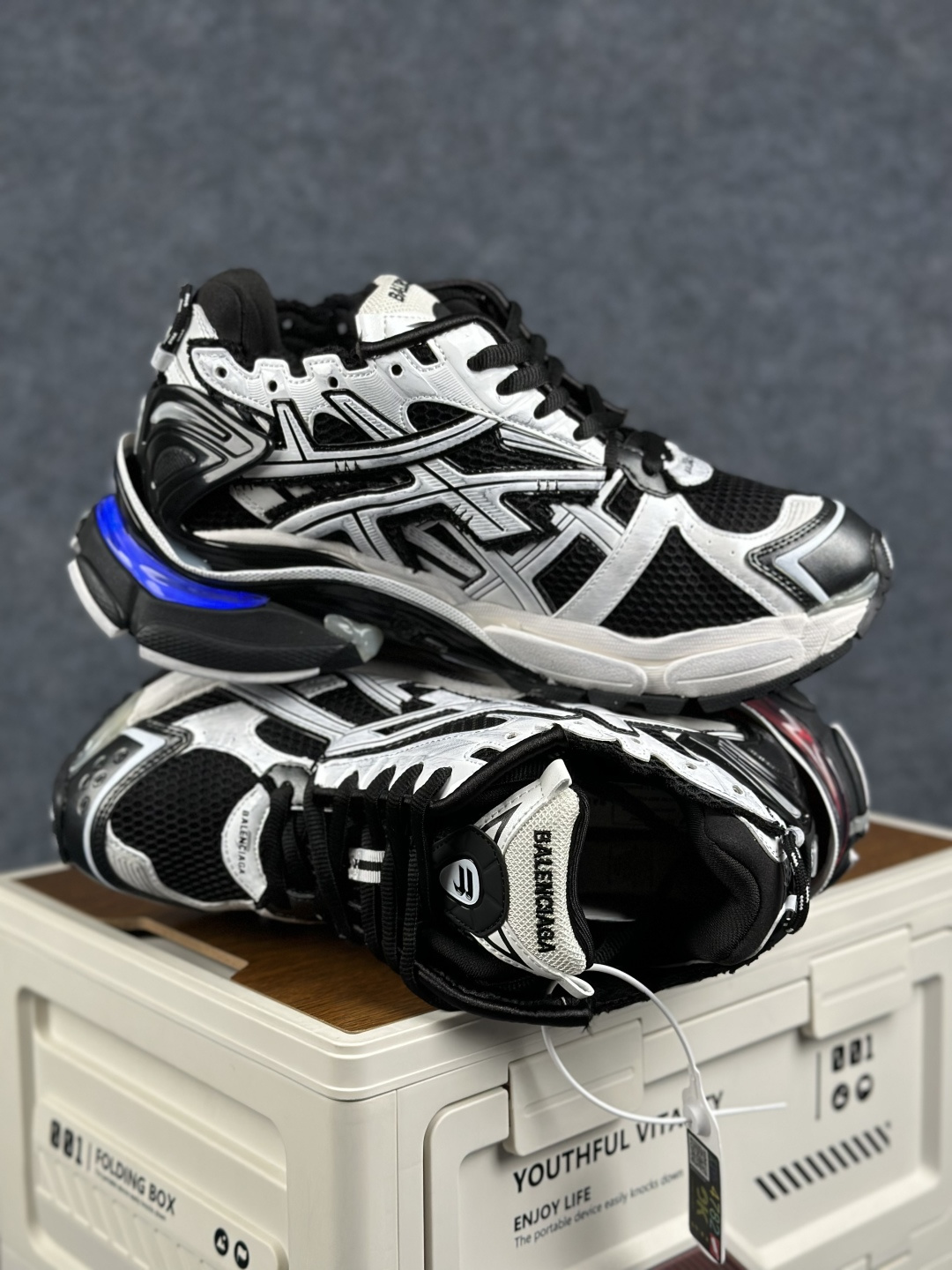 OK扫描版本 纯原版本 7.5代 LED灯鞋 BALENCIAGA 巴黎世家-Runner是通过溢胶做旧缝线等细节-Top High Quatity Cheap Sneakers Fashion Clothing Clothes Bags handbags Shoes of all Brand wholesale With The best Quality And Beautiful Price from China Factory Chinese suppliers wholesaler seller OK扫描版本 纯原版本 7.5代 LED灯鞋 BALENCIAGA 巴黎世家-Runner是通过溢胶做旧缝线等细节