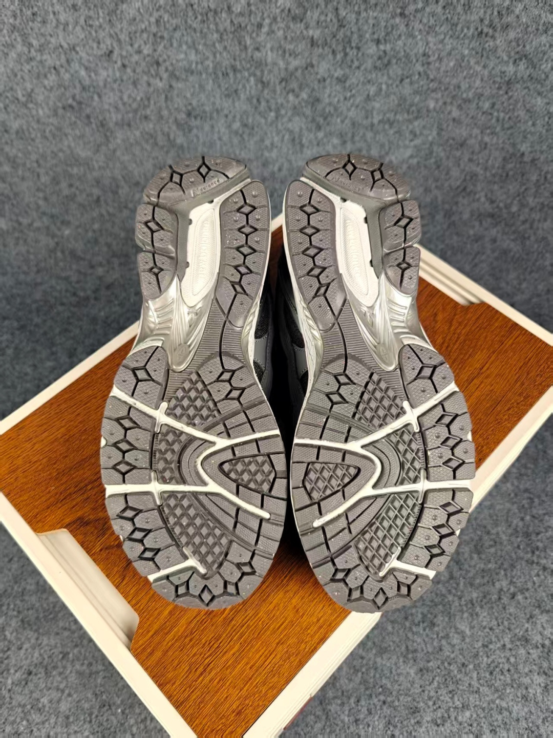 New Balance M1906系列 复古单品宝藏老爹鞋款 ❤️实拍如图 所见即所得 谨防混卖  C版公司级 纯原大厂