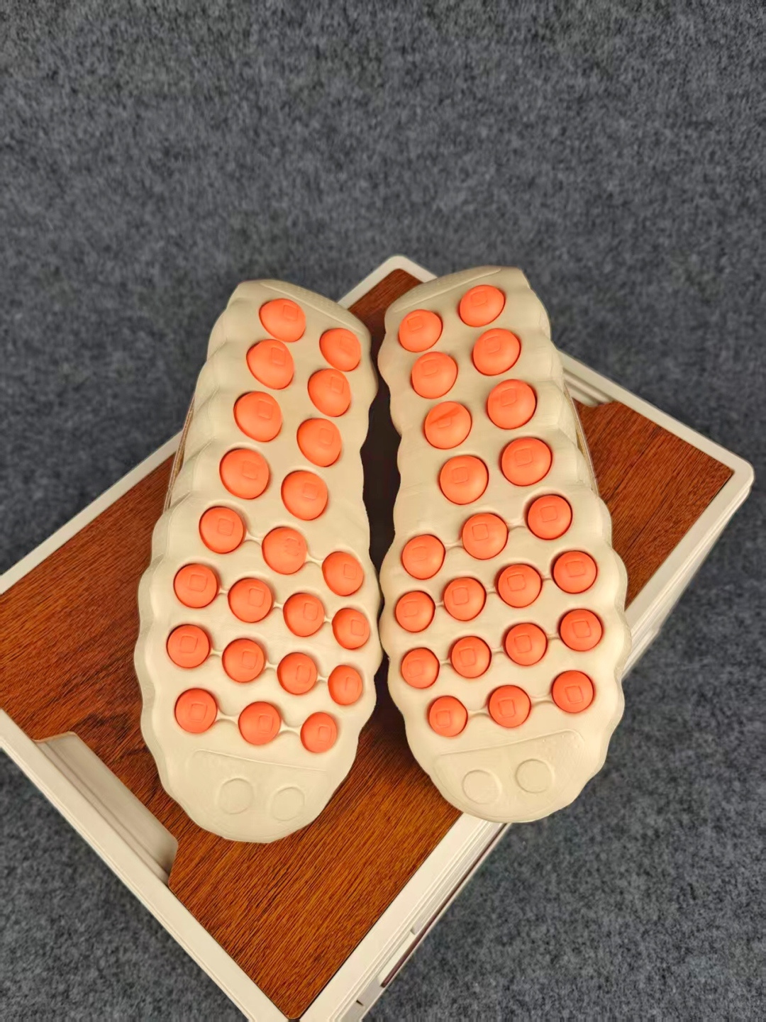夏季新款ECCO/爱步男鞋激光网面透气驾车鞋运动休闲鞋 乐酷畅销款 多种材质拼接鞋面，搭配反光条细节 脚感舒适，出街有型