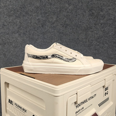 虎扑版!Vans Sk8-Low 低帮 K19V 纯原级别外贸订单!万斯经典 硫化帆布板鞋 正品海鸥线 鞋头包边完美 钢 虎扑版!Vans Sk8-Low 低帮 K19V 纯原级别外贸订单!万斯经典 硫化帆布板鞋 正品海鸥线 鞋头包边完美 钢