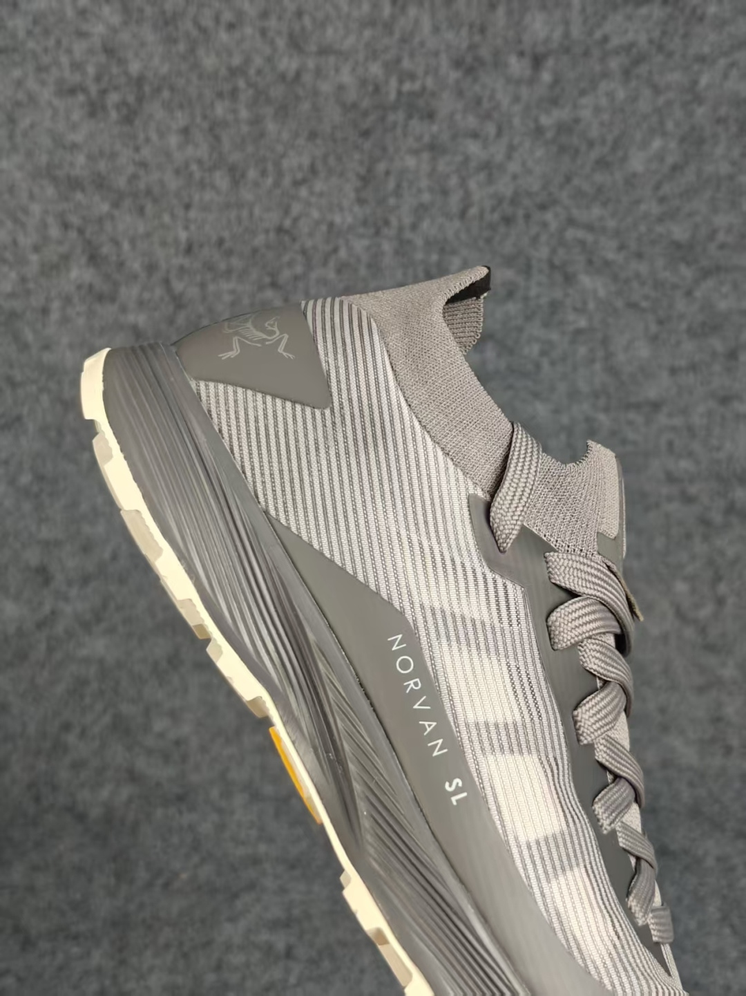 始祖鸟·Arc'teryx KNORVAN SL3系列 未来之壳系列低帮轻量化透气越野徒步户外运动跑鞋“  又到了登山的