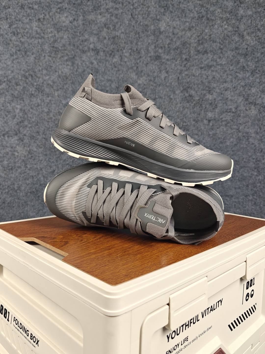 始祖鸟·Arc'teryx KNORVAN SL3系列 未来之壳系列低帮轻量化透气越野徒步户外运动跑鞋“  又到了登山的