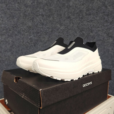 DESCENTE EASE AIR JR 迪桑特 运动慢跑鞋 大厂出品 透气针织鞋面搭配 BOA螺丝系带系统 带来舒 DESCENTE EASE AIR JR 迪桑特 运动慢跑鞋 大厂出品 透气针织鞋面搭配 BOA螺丝系带系统 带来舒