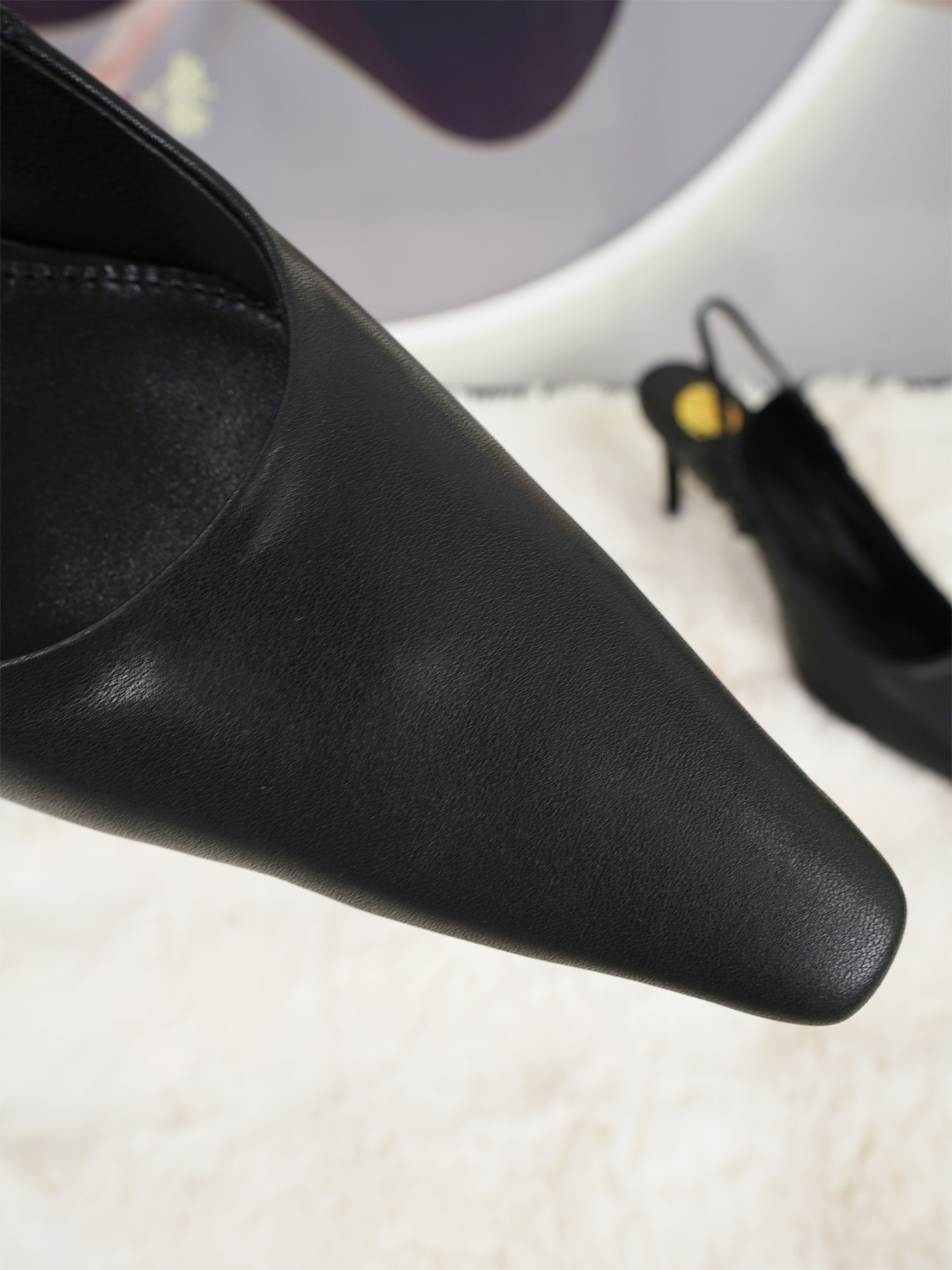 Saint Laurent Haute Couture Classic Luxury Leather Shoe Ref.10AC442B 4
