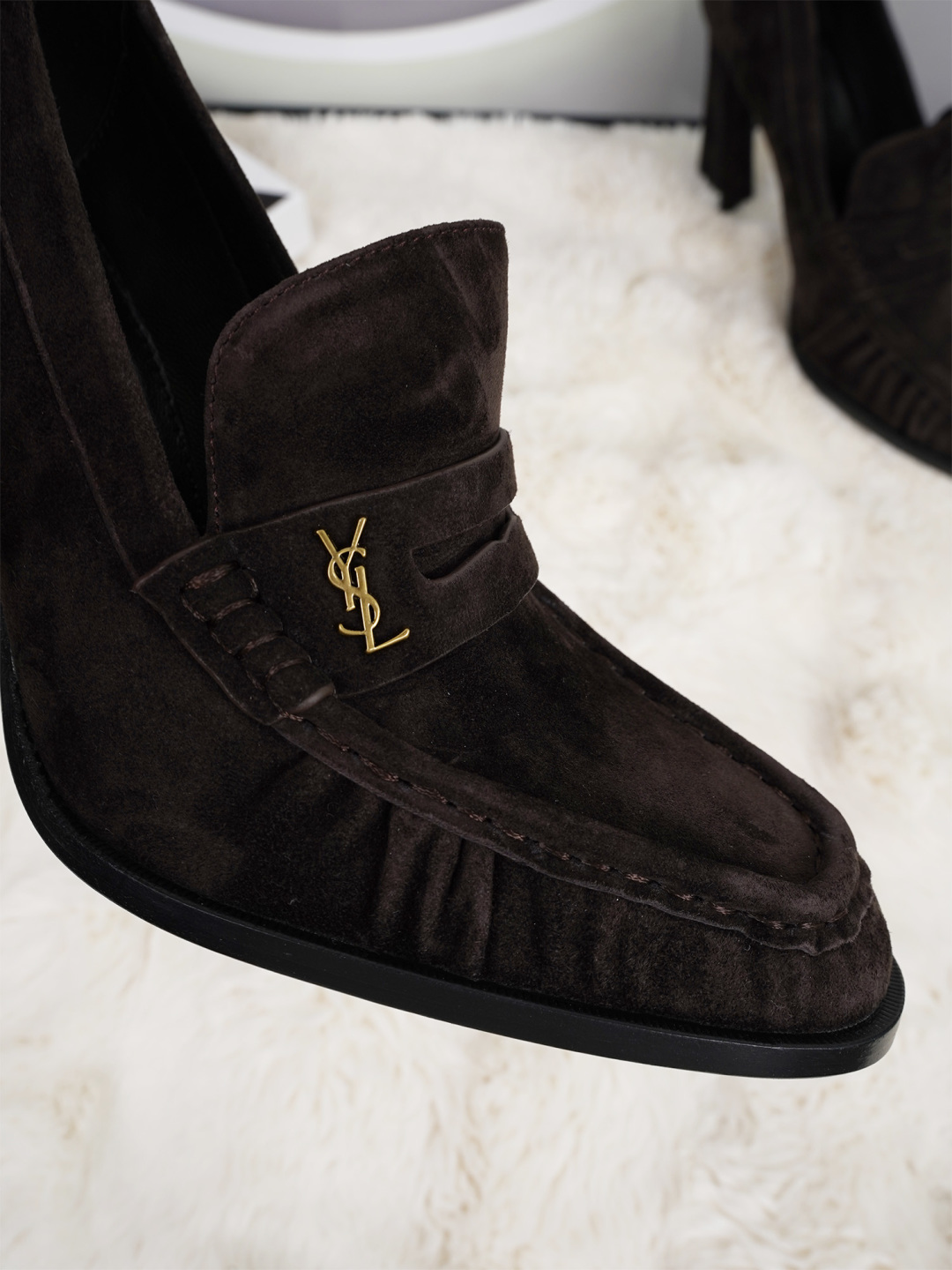 Saint Laurent Classic Luxury Leather Shoe Loafer Ref.446BA5C0 4