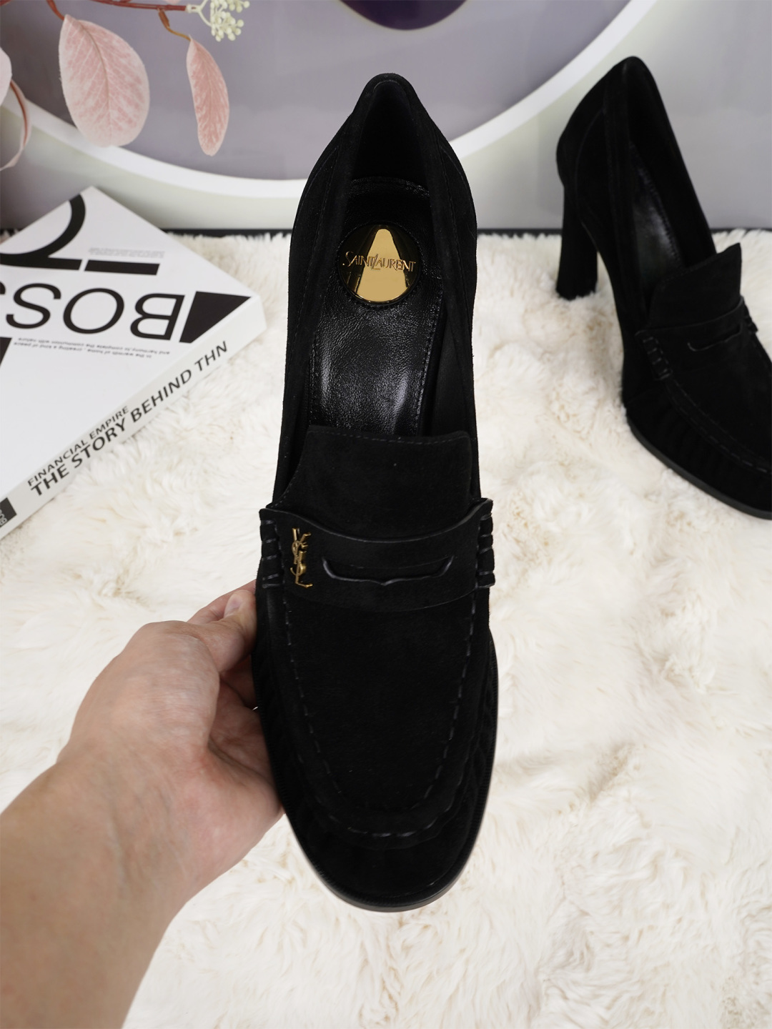 YSL 圣罗兰经典乐福高跟单鞋,自带的黑色调,适配所有场合 5