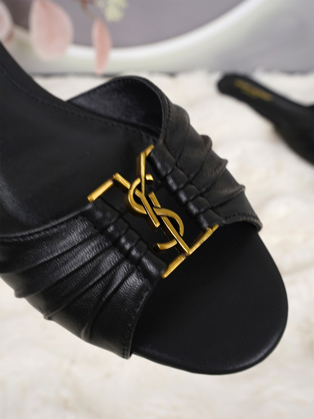 Saint Laurent Classic Luxury Leather Shoe Loafer Shoes Ref.33B42E61 4