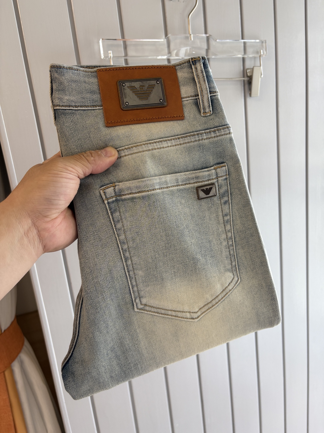 Luxurious Custom-Made Jeans with Unique Design and Top-Level Embroidery - 图片 1