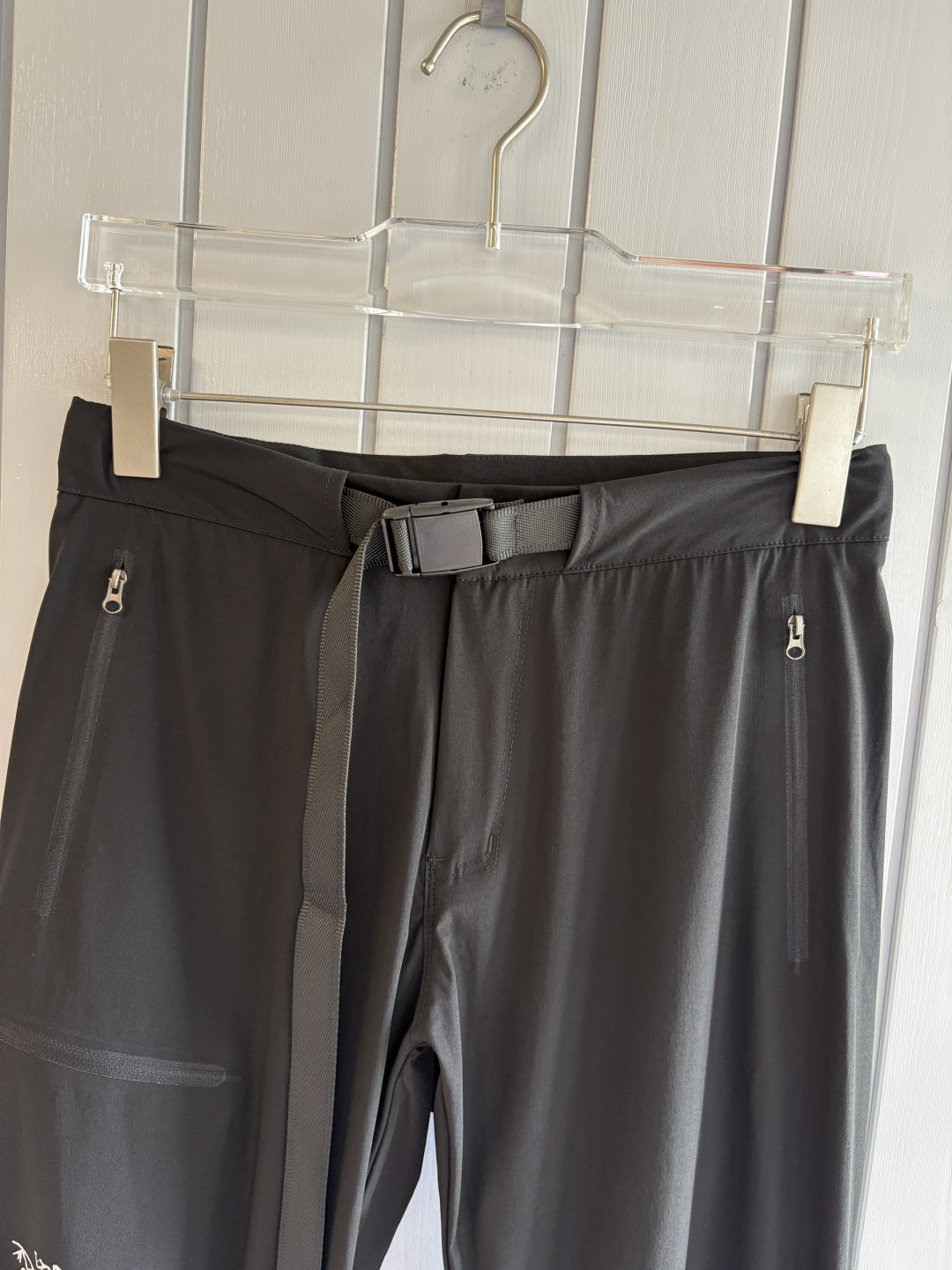 始祖鸟 官网同步 经典户外 工装裤 颜色超级正 海外同步发型 今年流行趋势 进口科技面料 M-3XL