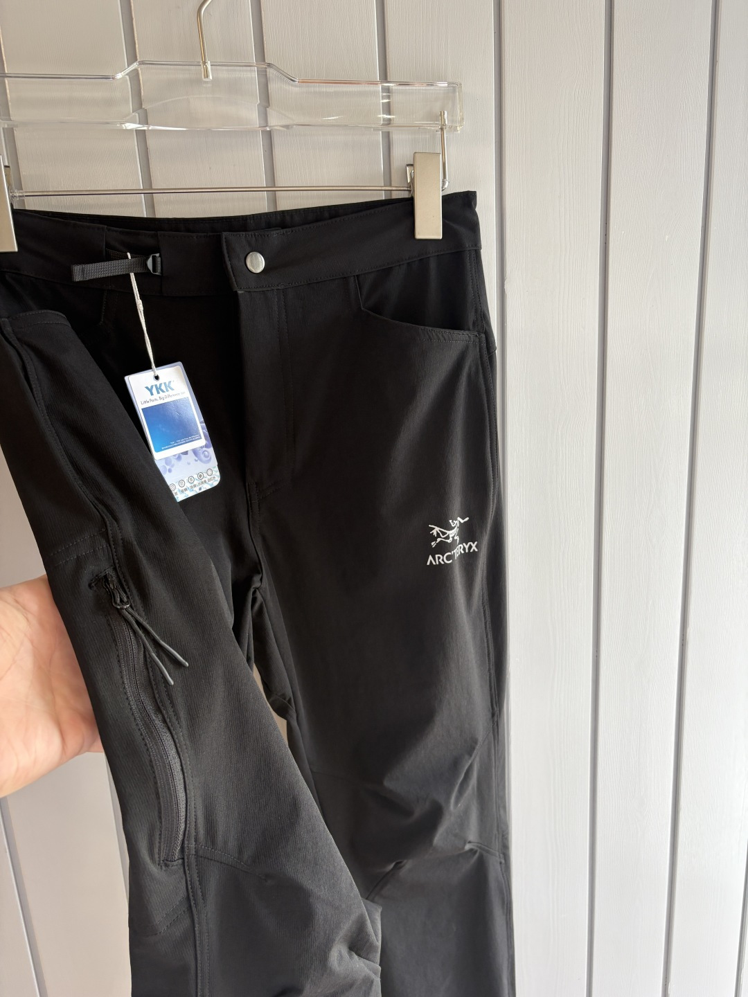 始祖鸟 官网同步 经典户外 工装裤 颜色超级正 海外同步发型 今年流行趋势 进口科技面料 M-3XL