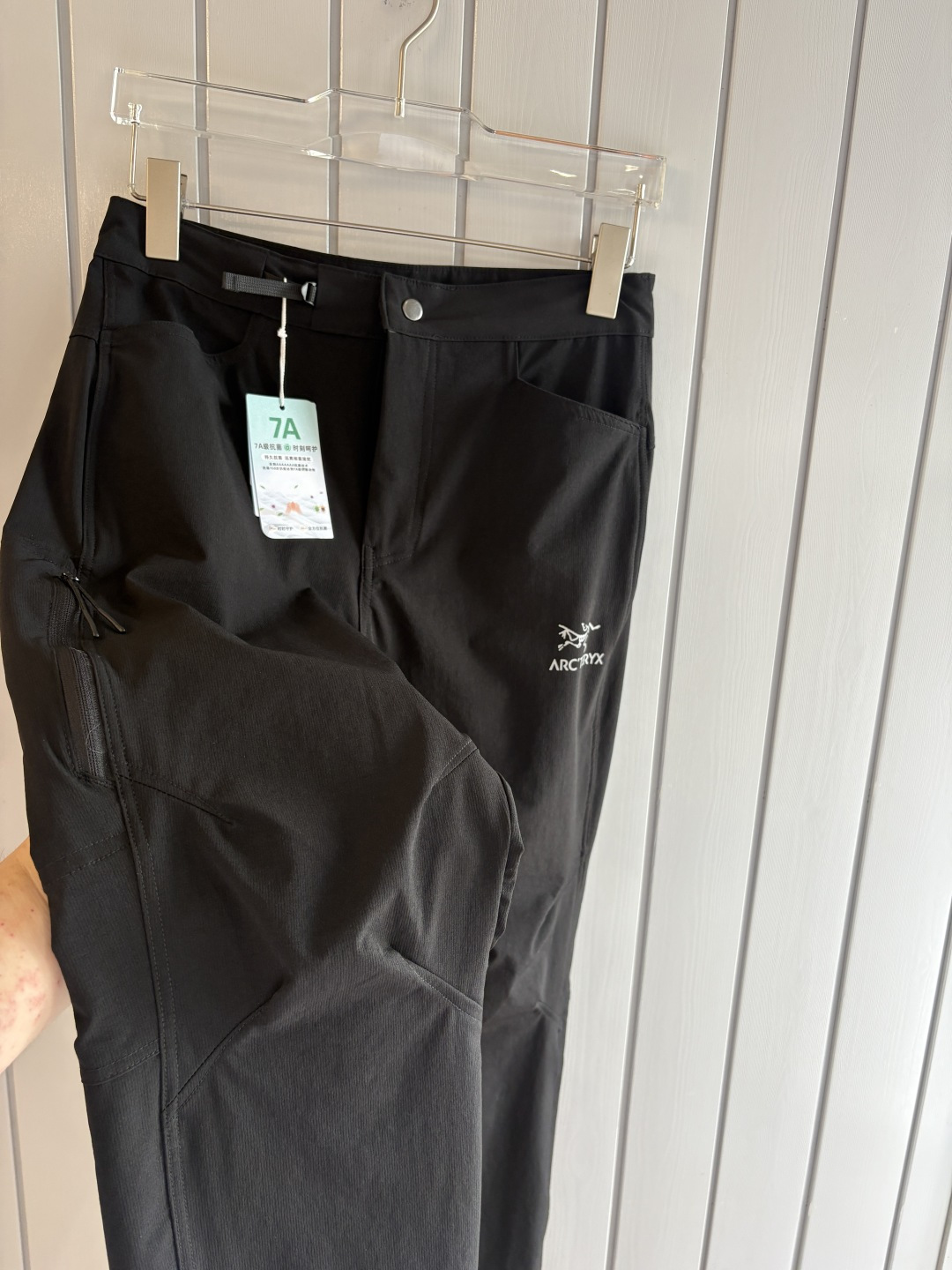 始祖鸟 官网同步 经典户外 工装裤 颜色超级正 海外同步发型 今年流行趋势 进口科技面料 M-3XL