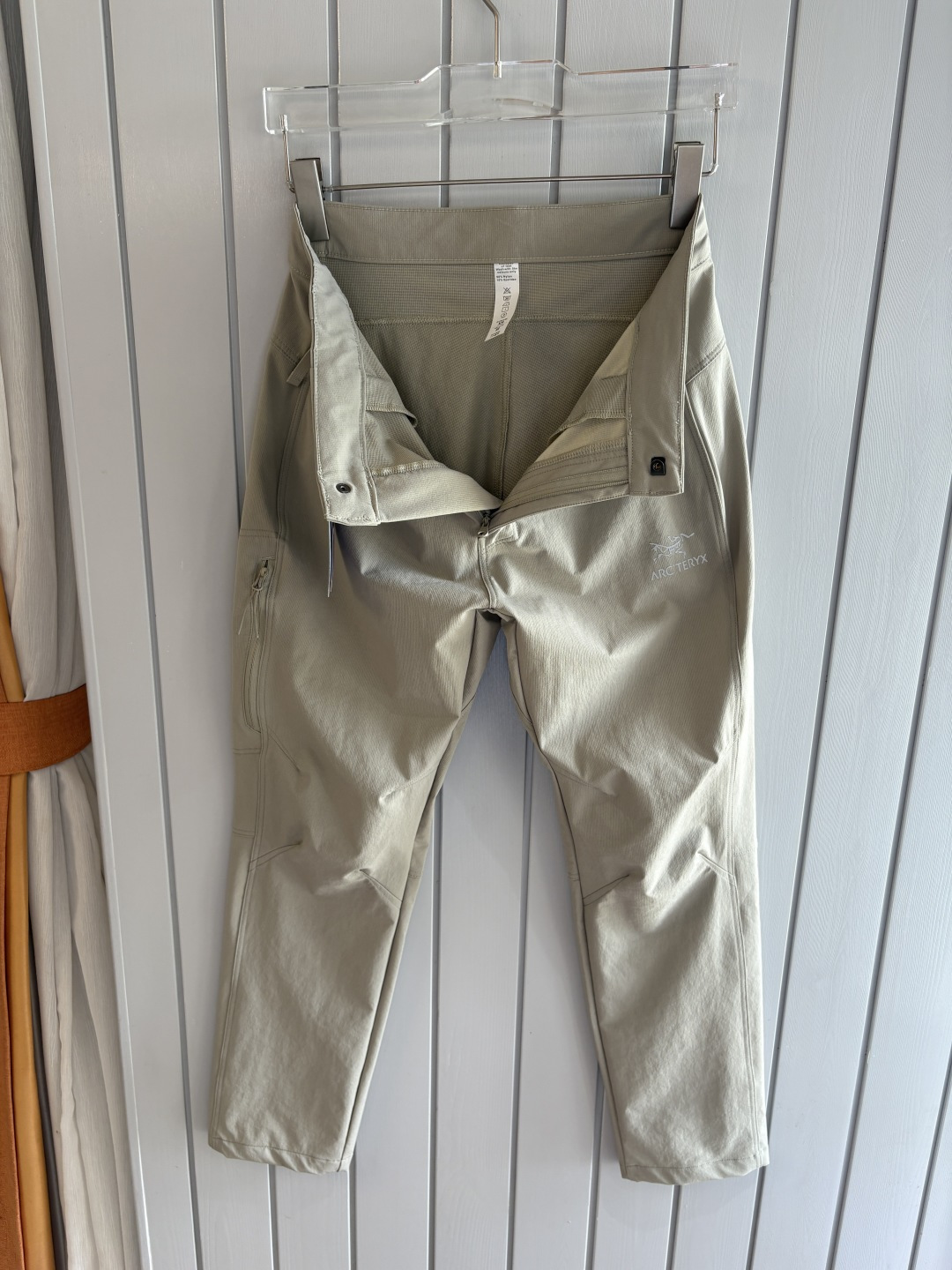 始祖鸟 官网同步 经典户外 工装裤 颜色超级正 海外同步发型 今年流行趋势 进口科技面料 M-3XL