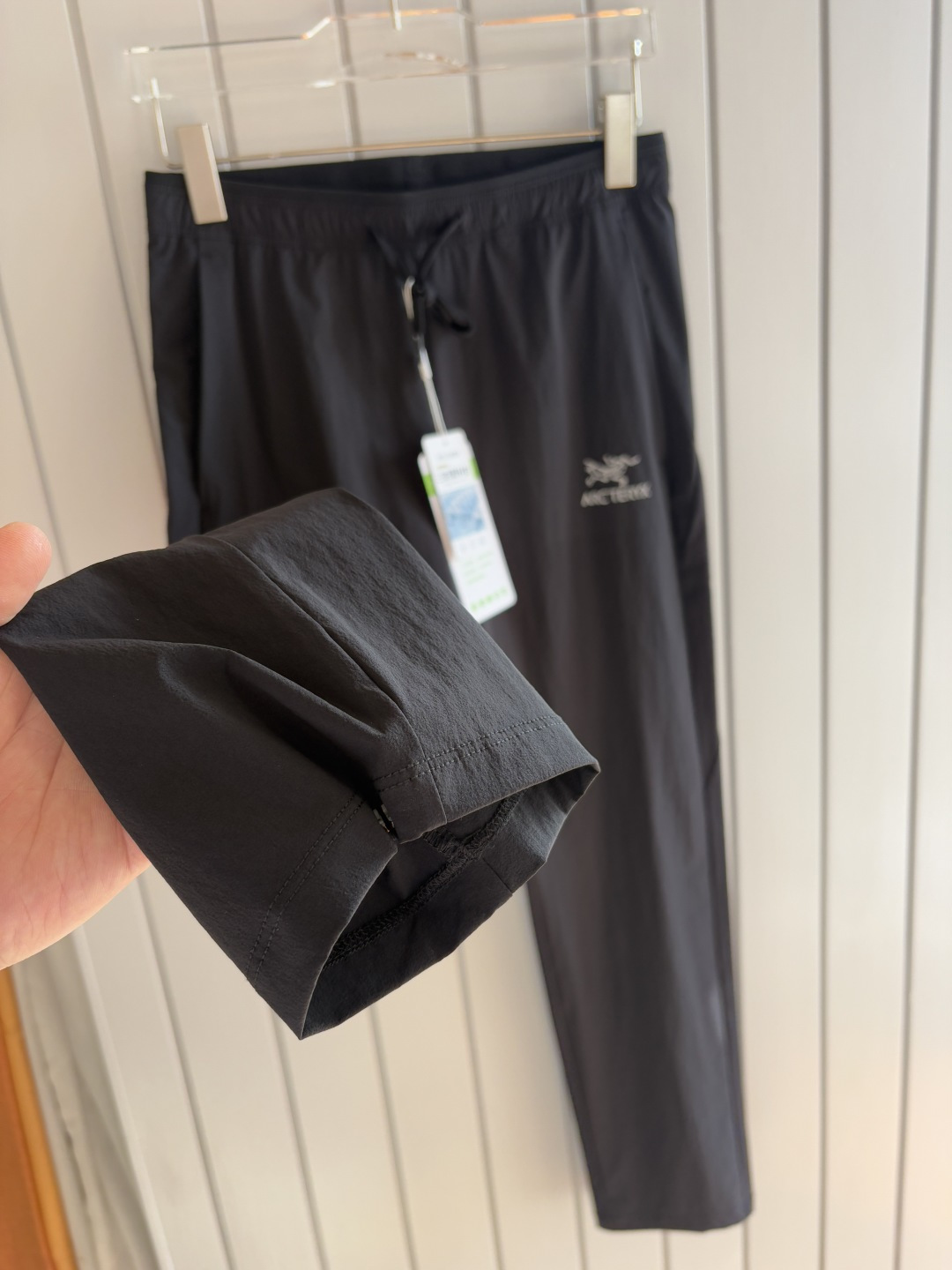 始祖鸟 官网同步 经典户外 工装裤 颜色超级正 海外同步发型 今年流行趋势 进口科技面料 M-3XL